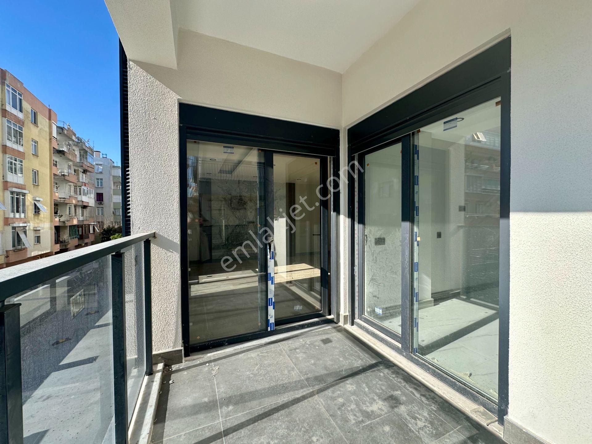 Sinan'da Ayrı Mutfaklı Ultra Lüks 2+1 Kapalı Otoparklı Sıfır Daire - Görsel 9