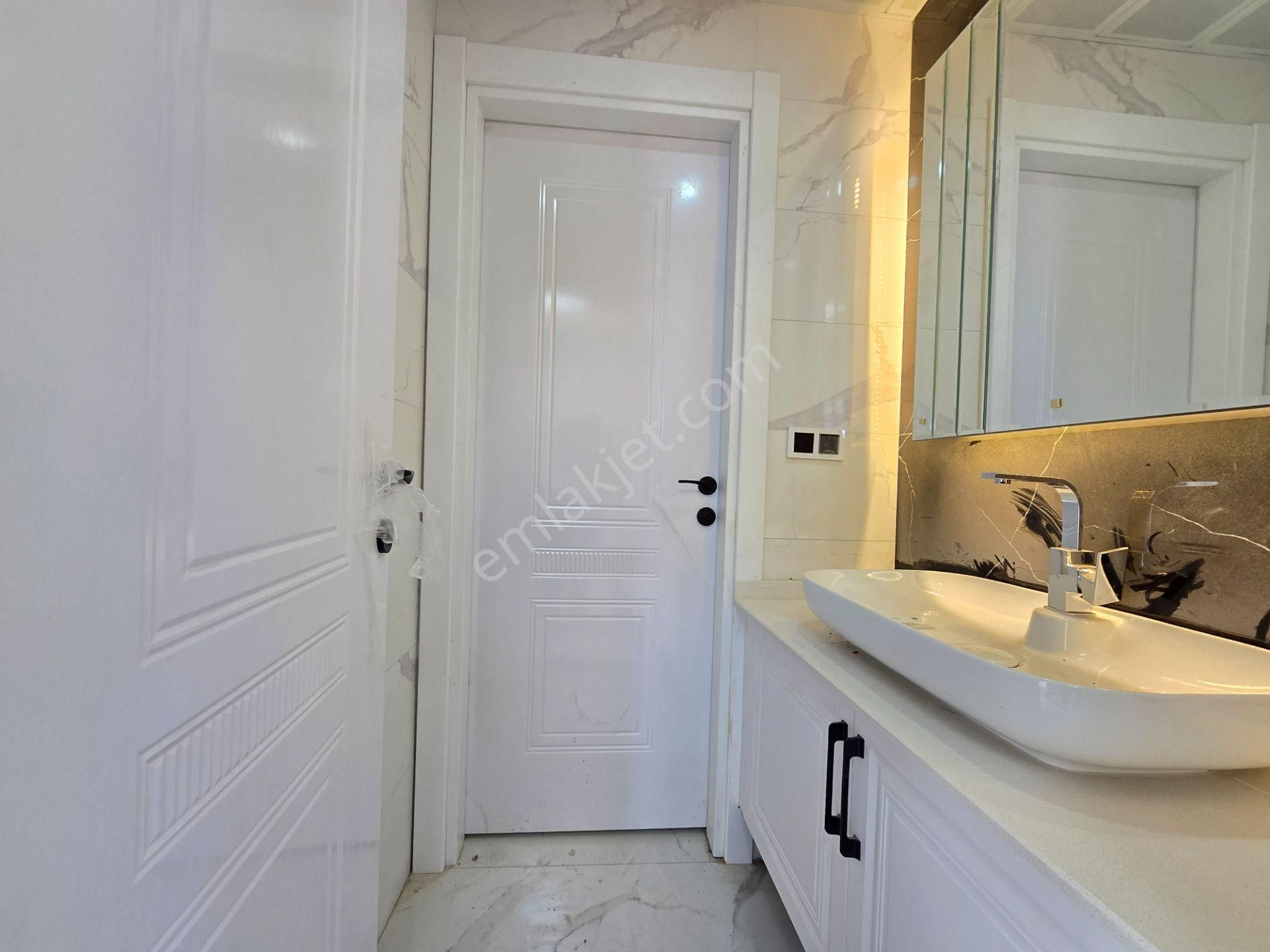 Kosova Mah. İşyapar Gayrimenkul'den Satılık 3+1 160m2 Lüks Sıfır Daire - Görsel 12