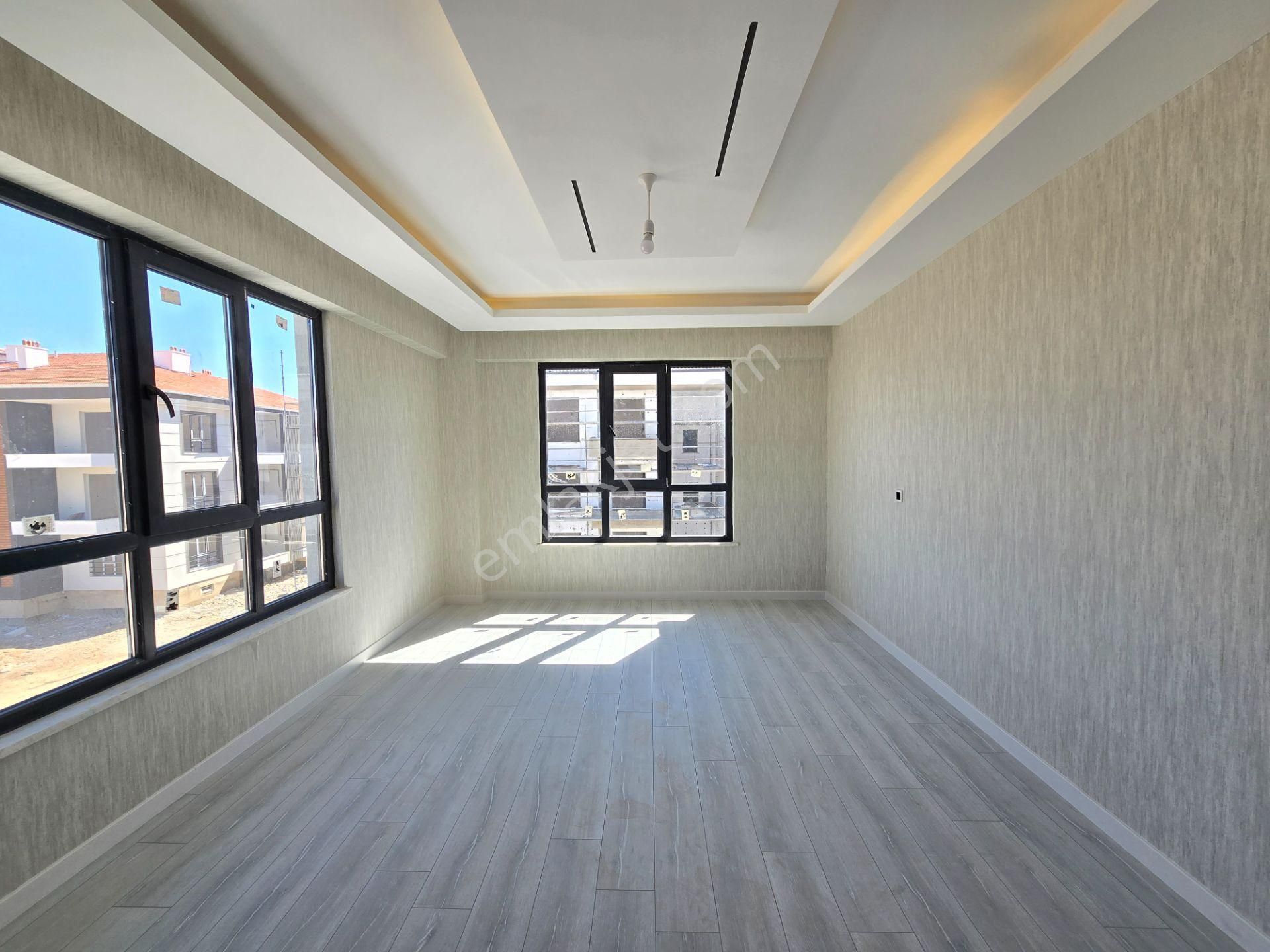 Kosova Mah. İşyapar Gayrimenkul'den Satılık 3+1 160m2 Lüks Sıfır Daire - Görsel 25