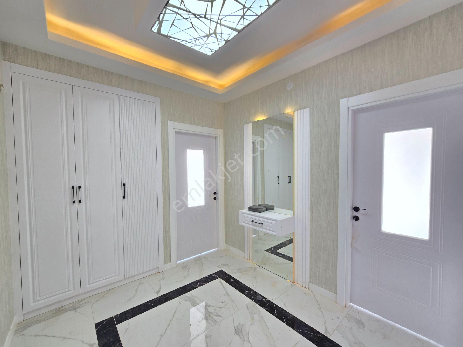 Kosova Mah. İşyapar Gayrimenkul'den Satılık 3+1 160m2 Lüks Sıfır Daire - Görsel 31