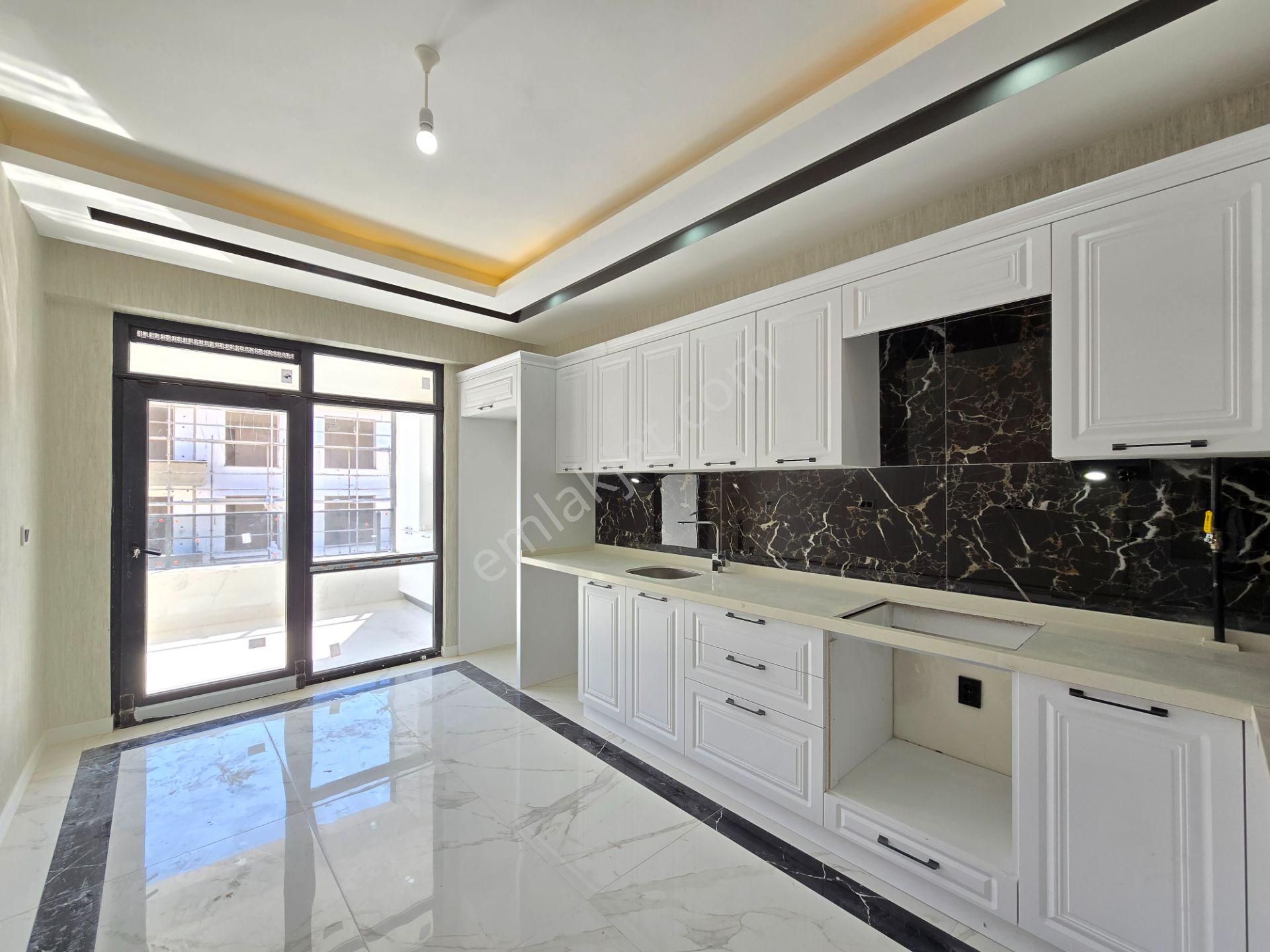 Kosova Mah. İşyapar Gayrimenkul'den Satılık 3+1 160m2 Lüks Sıfır Daire - Görsel 6