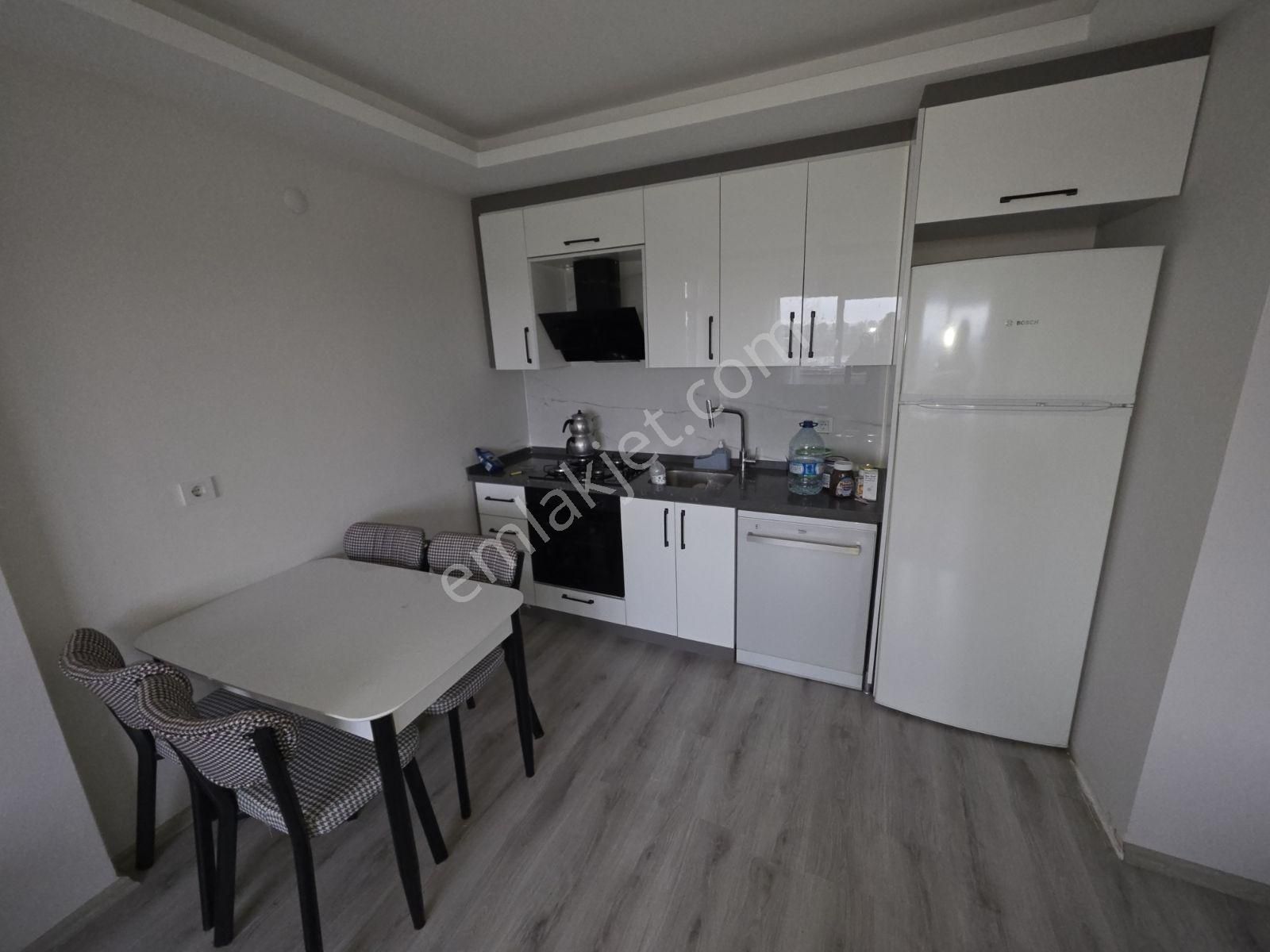 Eşyalı 1+1 / Havuzlu Sitede / Güneydoğu Cepheli - Görsel 4