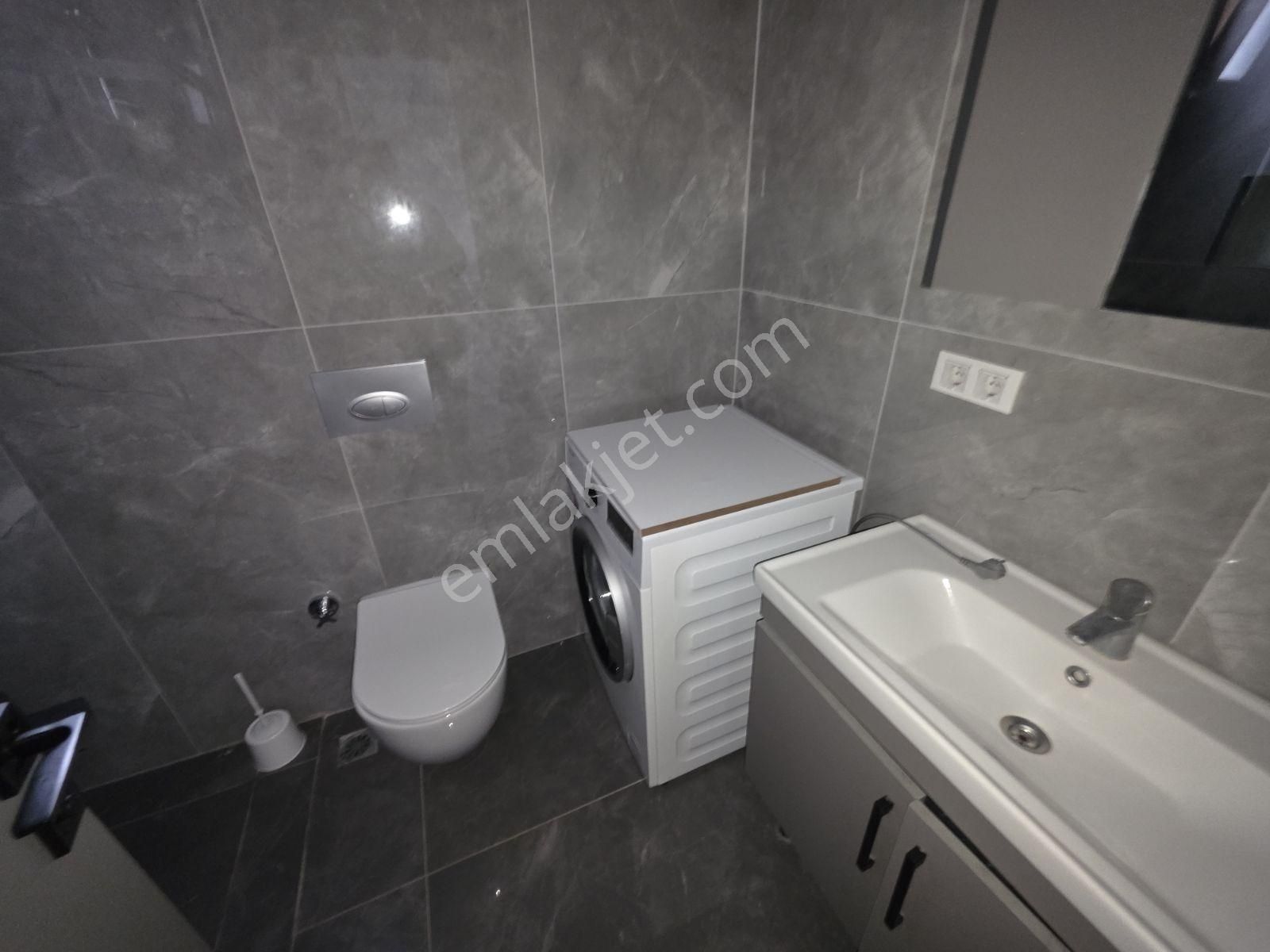 Eşyalı 1+1 / Havuzlu Sitede / Güneydoğu Cepheli - Görsel 7