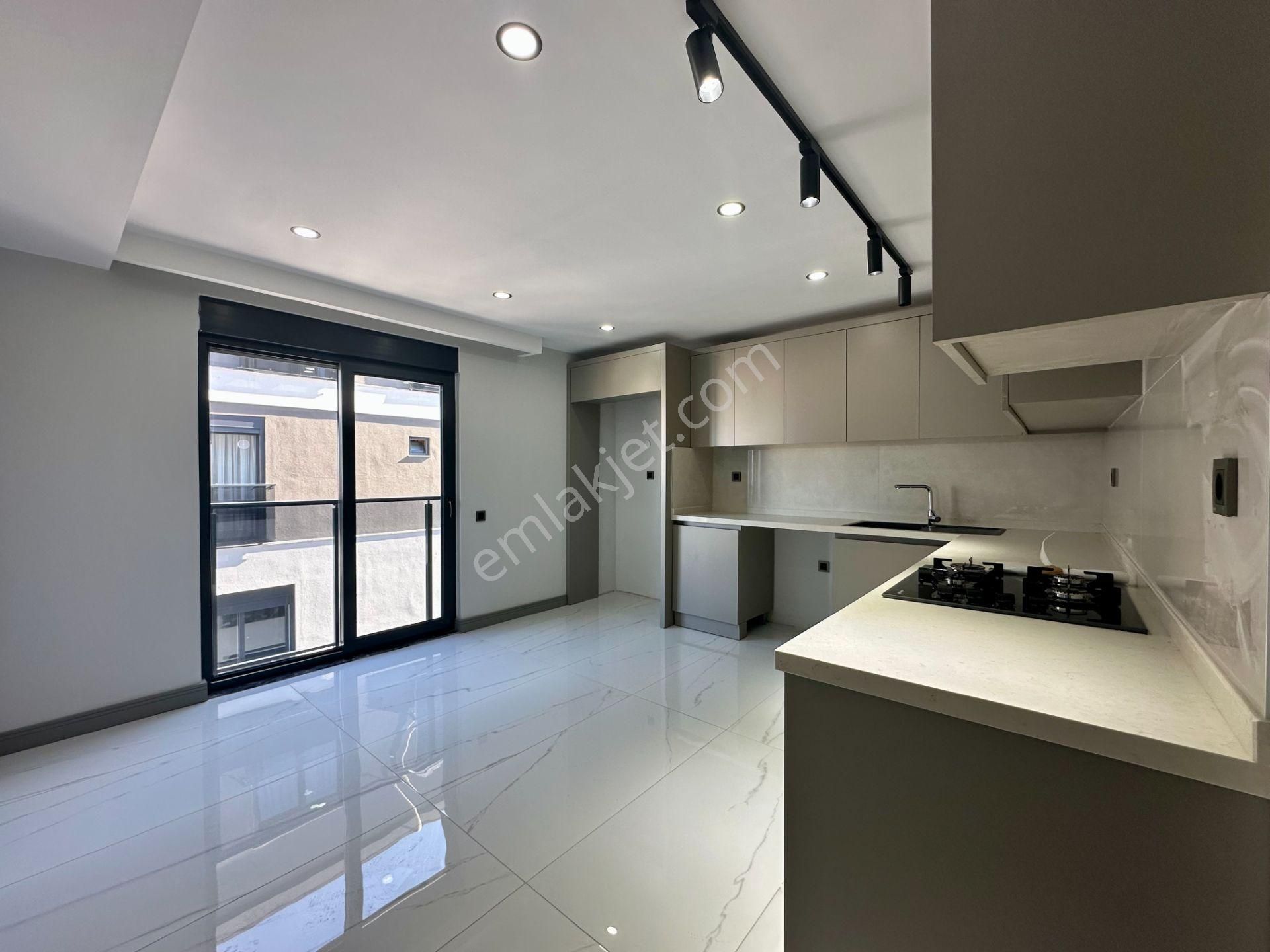 Varlık'ta Ayrı Mutfaklı 4+1 Site İçi Sıfır Dubleks Daire - Görsel 17