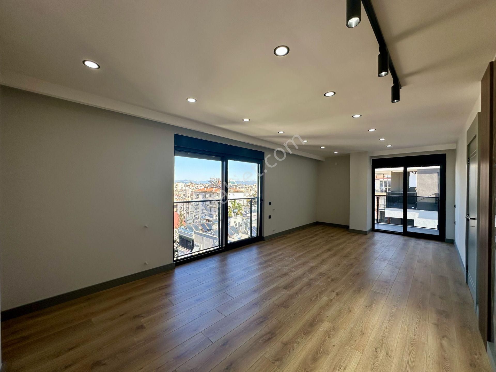 Varlık'ta Ayrı Mutfaklı 4+1 Site İçi Sıfır Dubleks Daire - Görsel 4