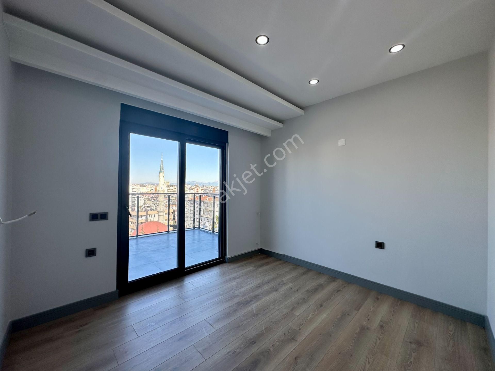 Varlık'ta Ayrı Mutfaklı 4+1 Site İçi Sıfır Dubleks Daire - Görsel 35