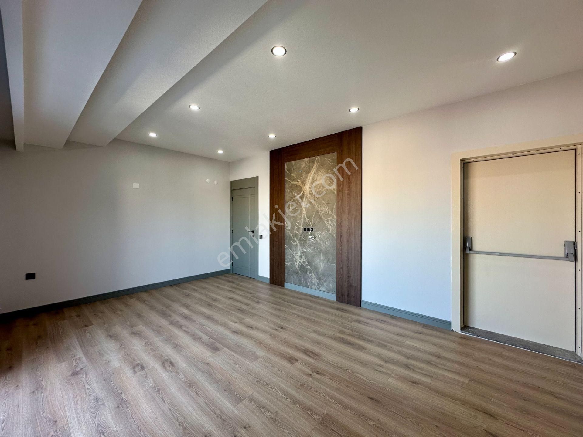 Varlık'ta Ayrı Mutfaklı 4+1 Site İçi Sıfır Dubleks Daire - Görsel 27