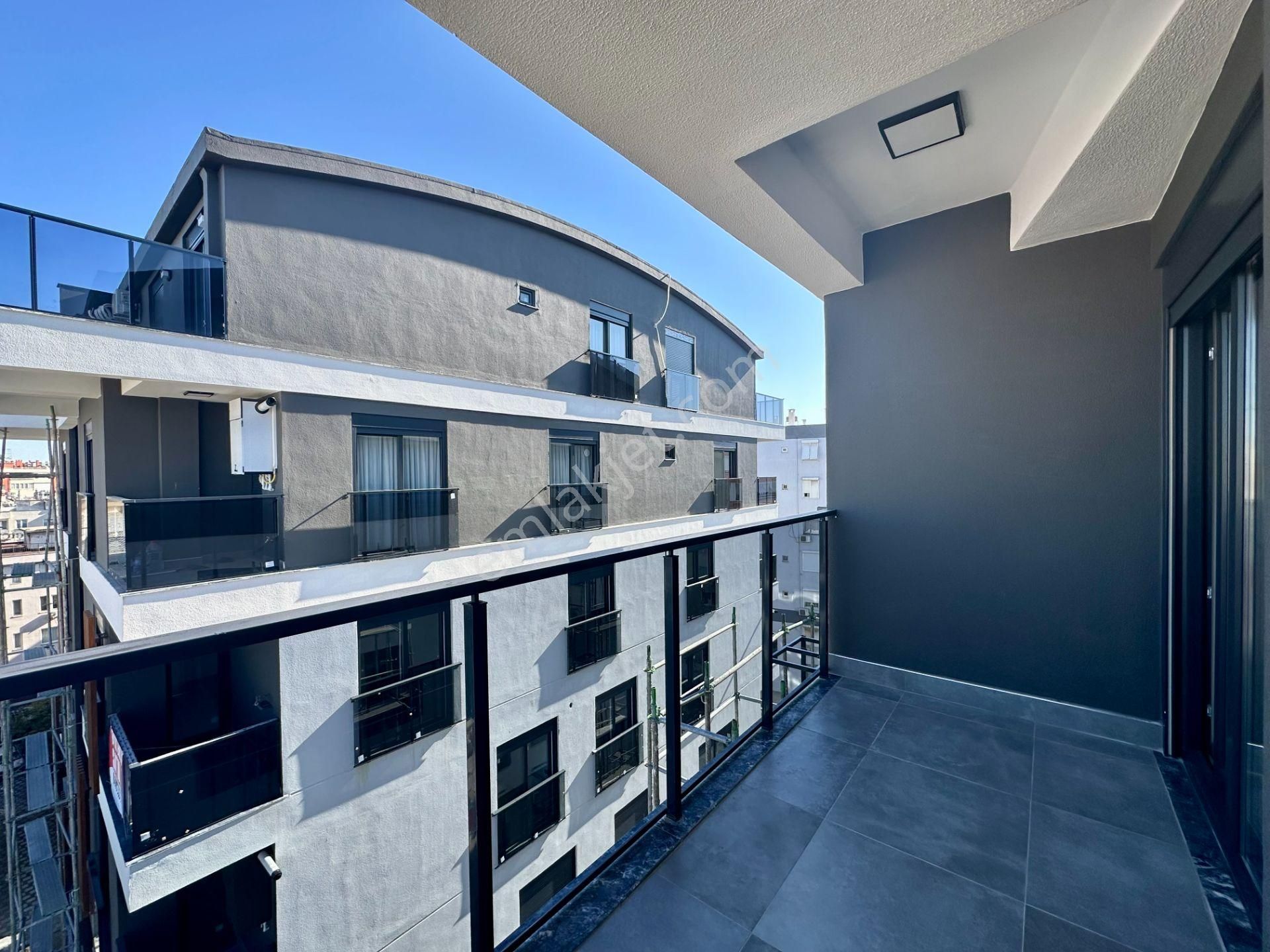 Varlık'ta Ayrı Mutfaklı 4+1 Site İçi Sıfır Dubleks Daire - Görsel 8