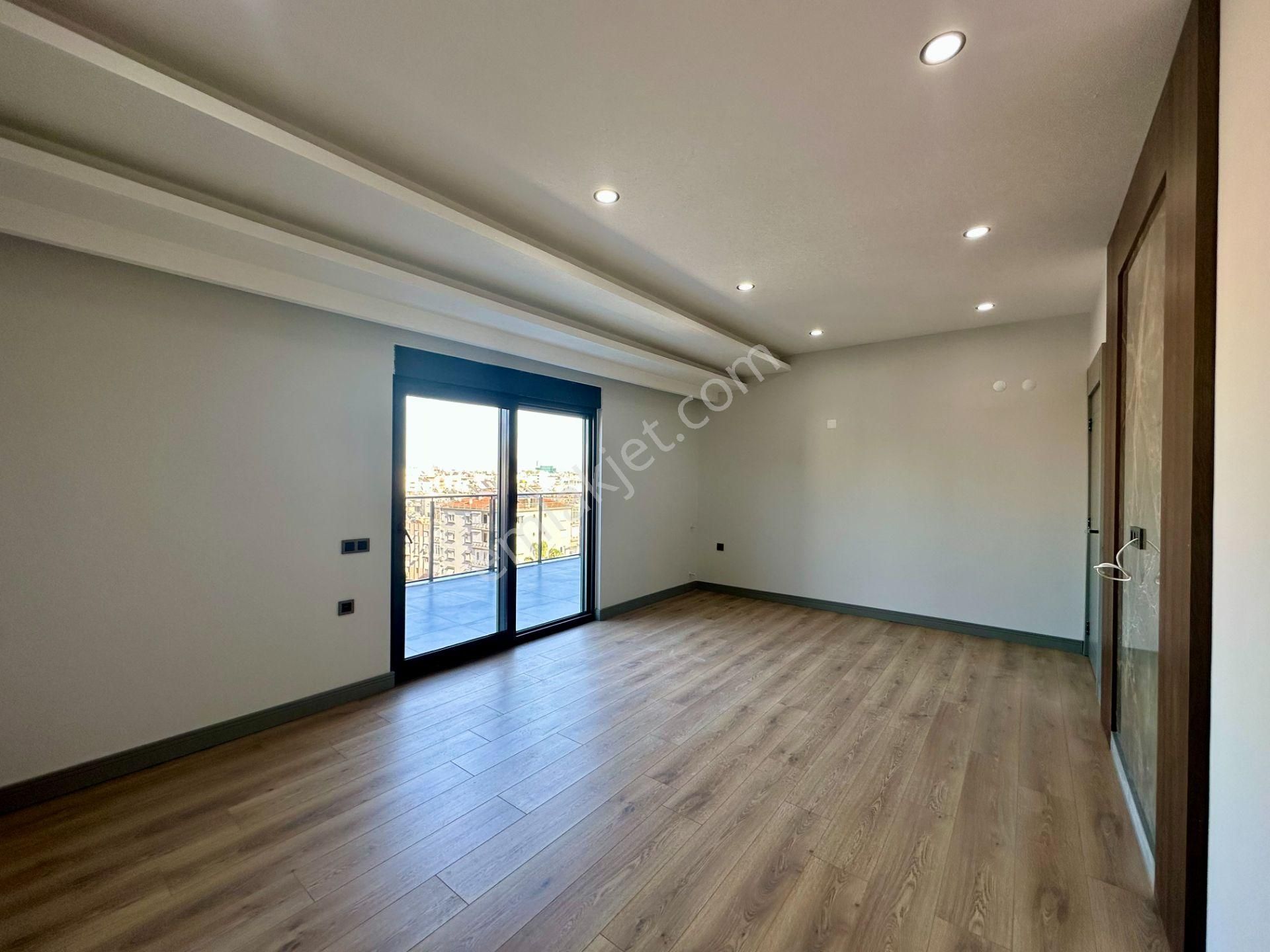 Varlık'ta Ayrı Mutfaklı 4+1 Site İçi Sıfır Dubleks Daire - Görsel 28