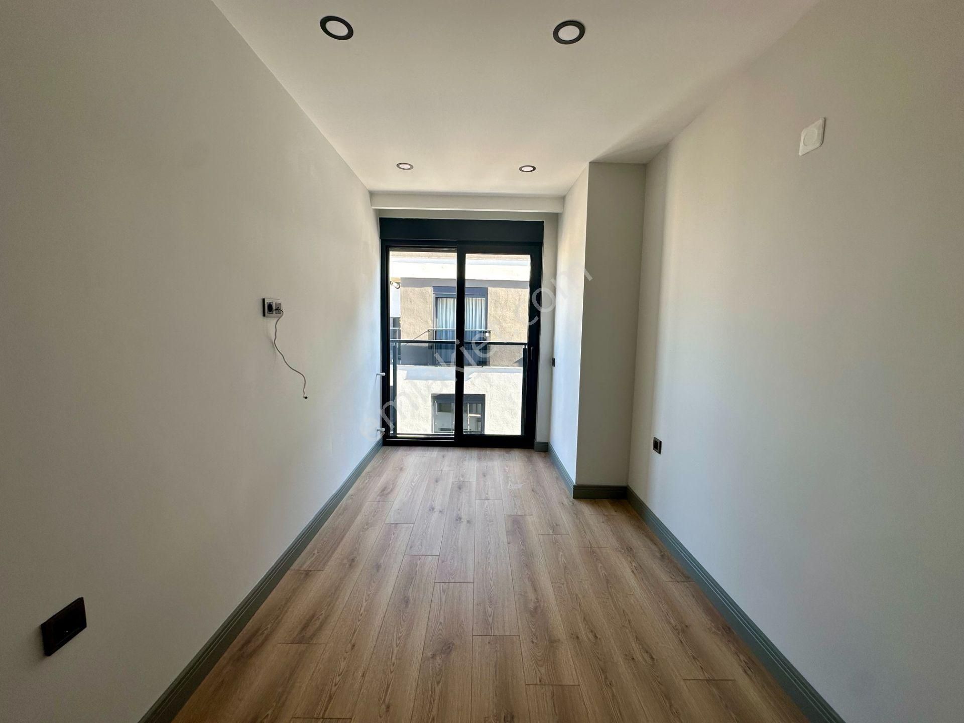 Varlık'ta Ayrı Mutfaklı 4+1 Site İçi Sıfır Dubleks Daire - Görsel 11