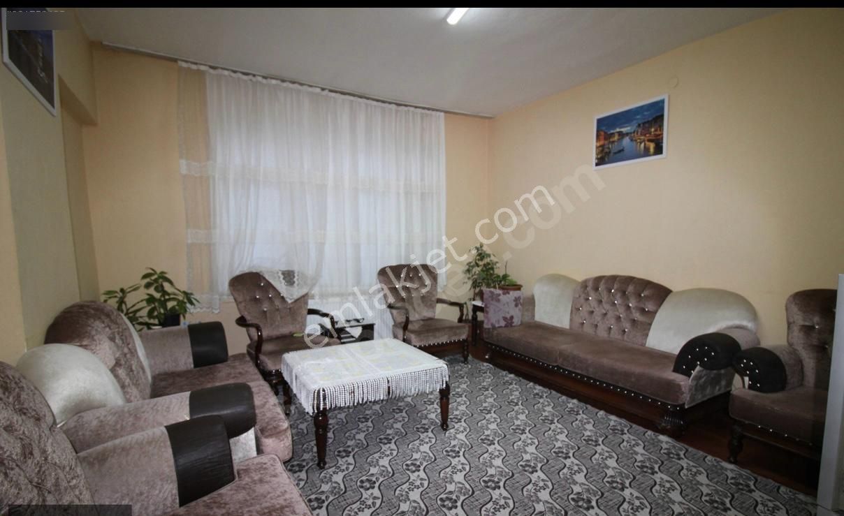 İhsaniye Biberci Petrol Karşısı 3+1 Asansörlu Kat Mülkiyetli