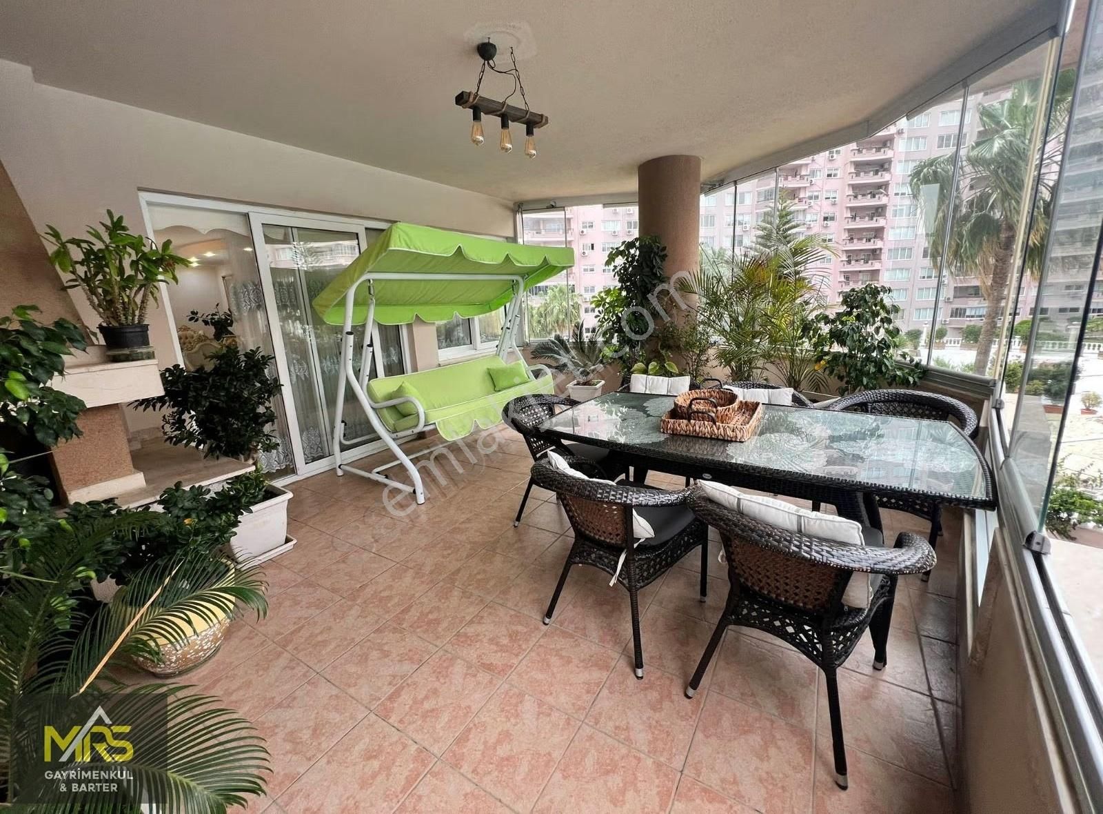 Mrs Gayrimenkulden Liparis 1 Sitesinde Masrafsız Eşyalı 5+1 D. - Görsel 6