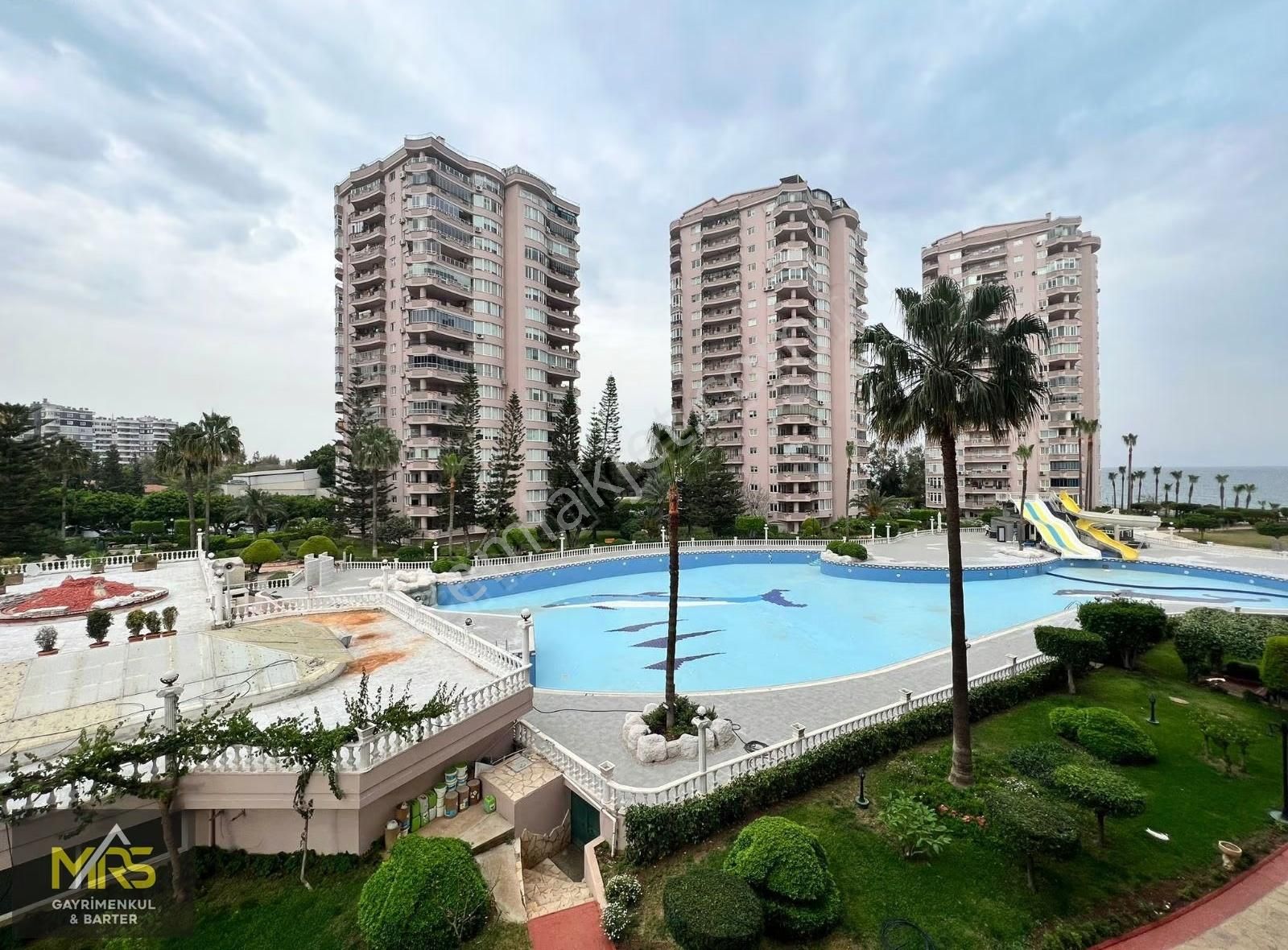 Mrs Gayrimenkulden Liparis 1 Sitesinde Masrafsız Eşyalı 5+1 D. - Görsel 2