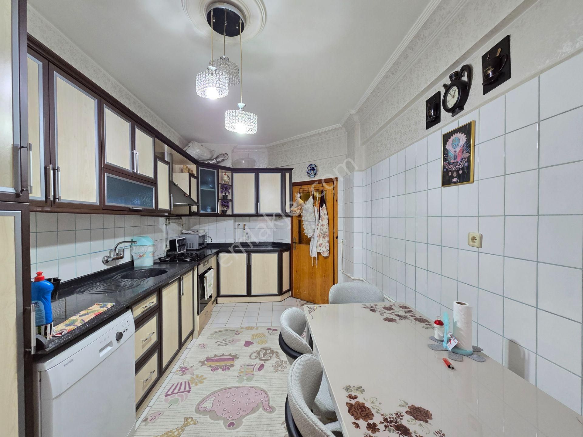 Bedir Mah. Hadimi Cad. Merkezi Konumda 3+1 170 M2 Masrafsız Satılık Fırsat Daire - Görsel 4