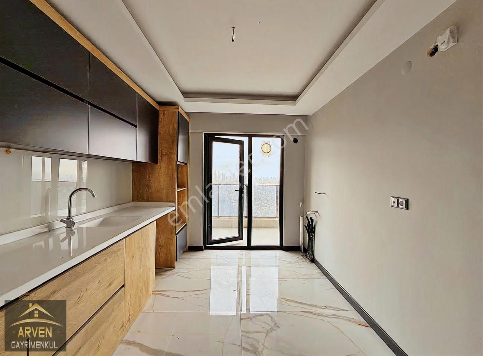 ▃arven▃ege Mh Vadi Manzaralı 14. Katta 4+1 Çift Balkon Lüx Daire - Görsel 15