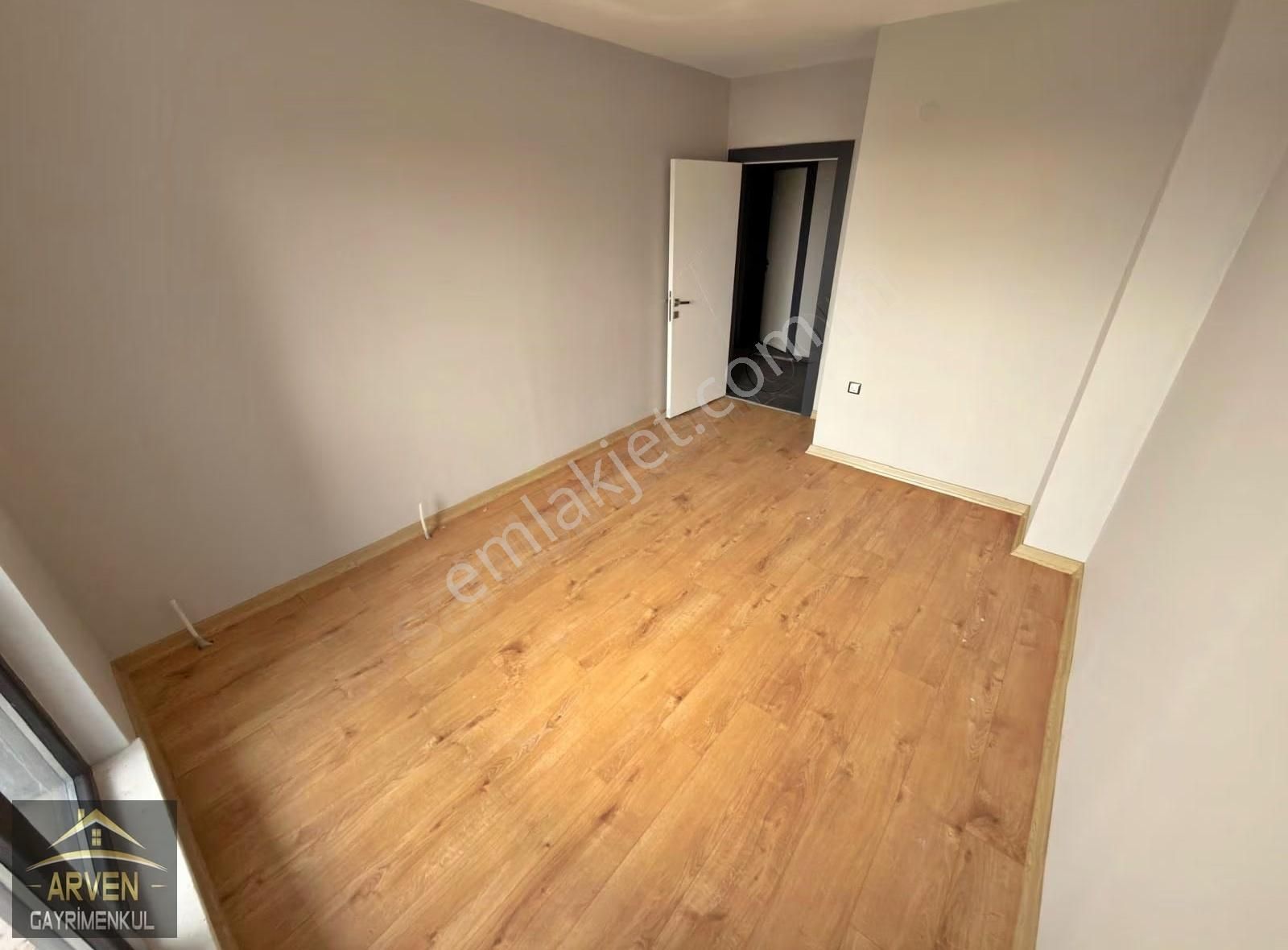 ▃arven▃ege Mh Vadi Manzaralı 14. Katta 4+1 Çift Balkon Lüx Daire - Görsel 9