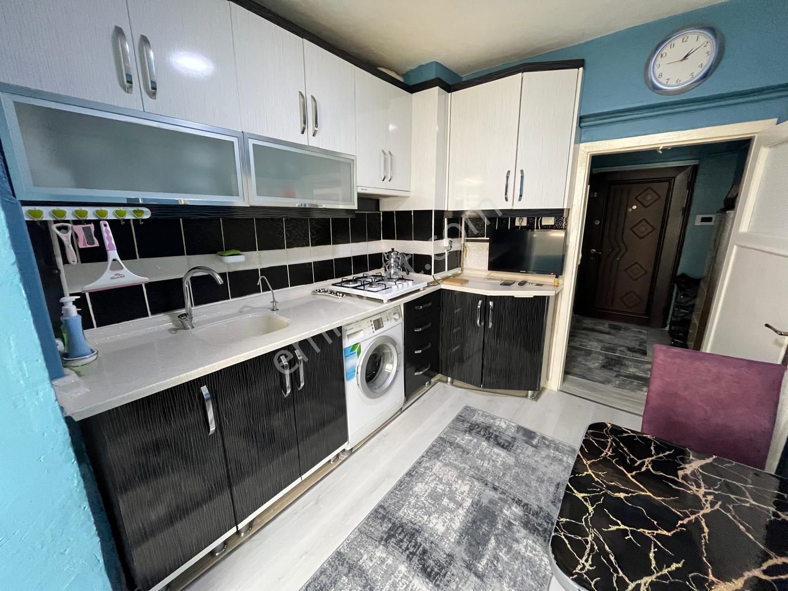 Sincan Plevne Mah'de 3+1 Yapılı 2.ara Katta Geniş M² Yeşilovaya Sınır Satılık Daire