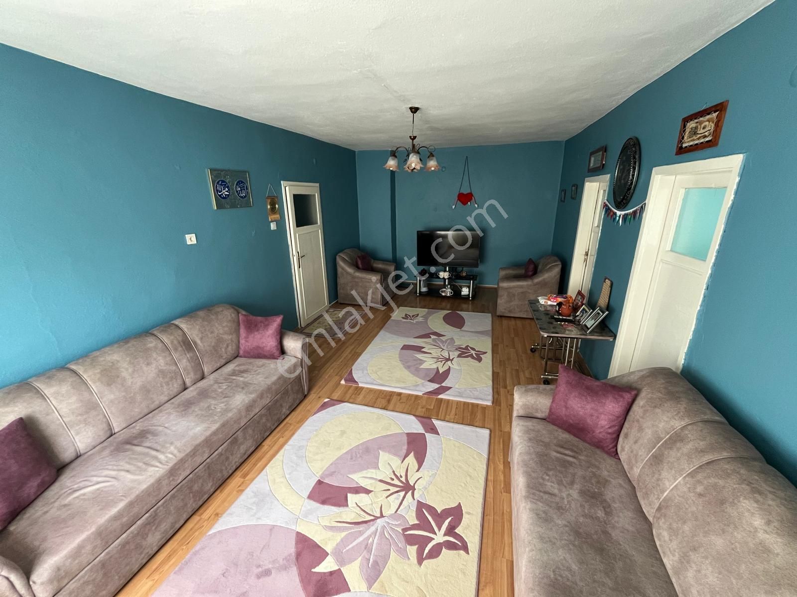 Sincan Plevne Mah'de 3+1 Yapılı 2.ara Katta Geniş M² Yeşilovaya Sınır Satılık Daire - Görsel 2