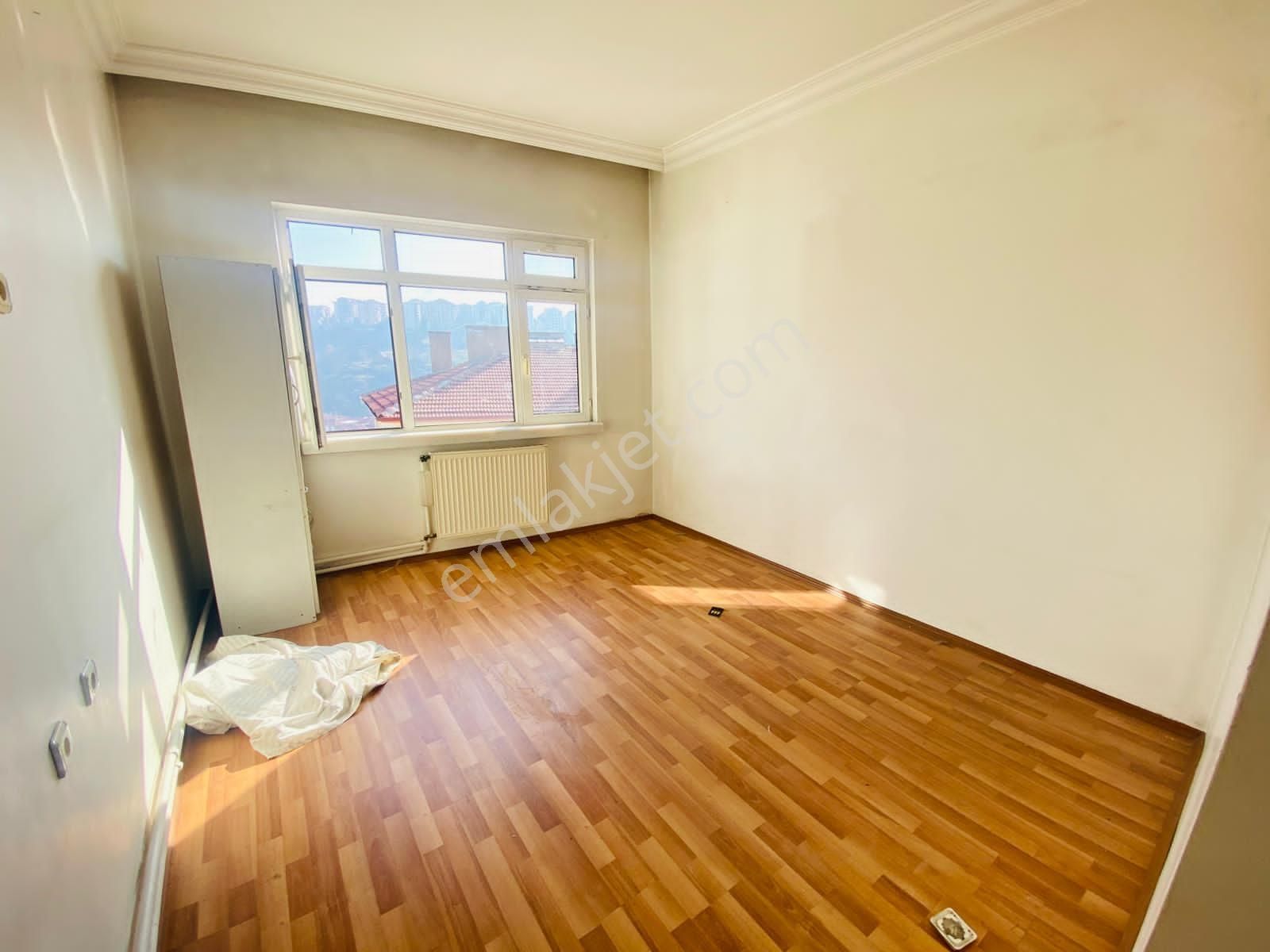 Valentia'dan Metro Yakını 2+1 Katta Satılık Daire !!! - Görsel 7