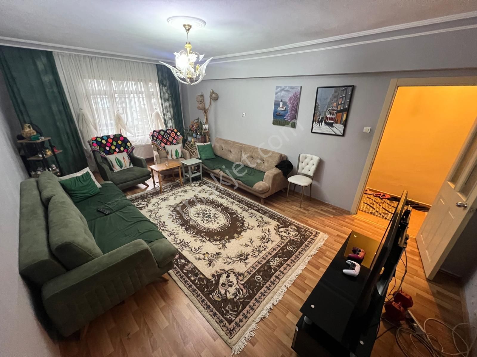 Torun^dan Malazgirt Mah.arakatta Geniş 3+1 Daire - Görsel 11