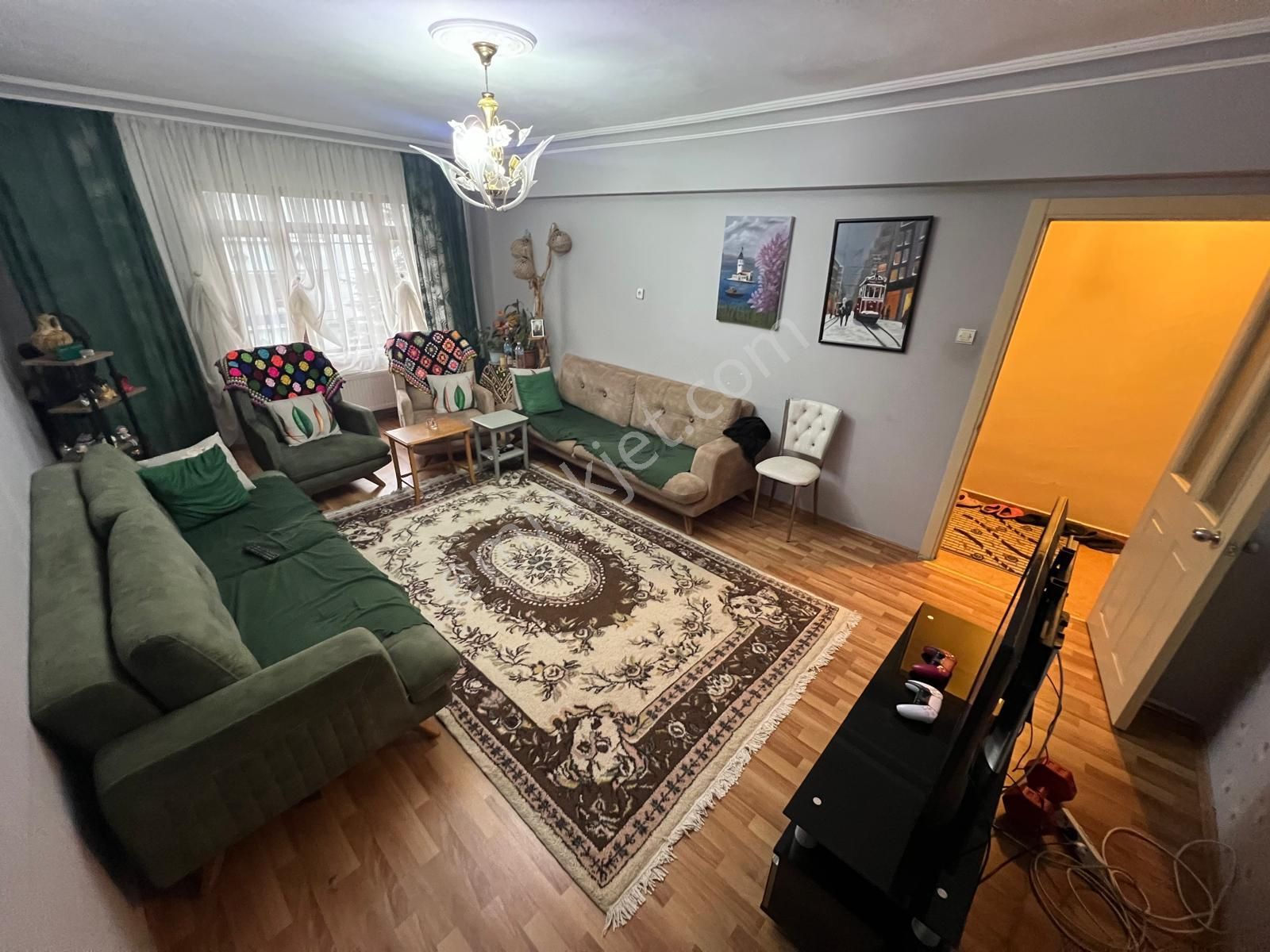 Torun^dan Malazgirt Mah.arakatta Geniş 3+1 Daire - Görsel 9