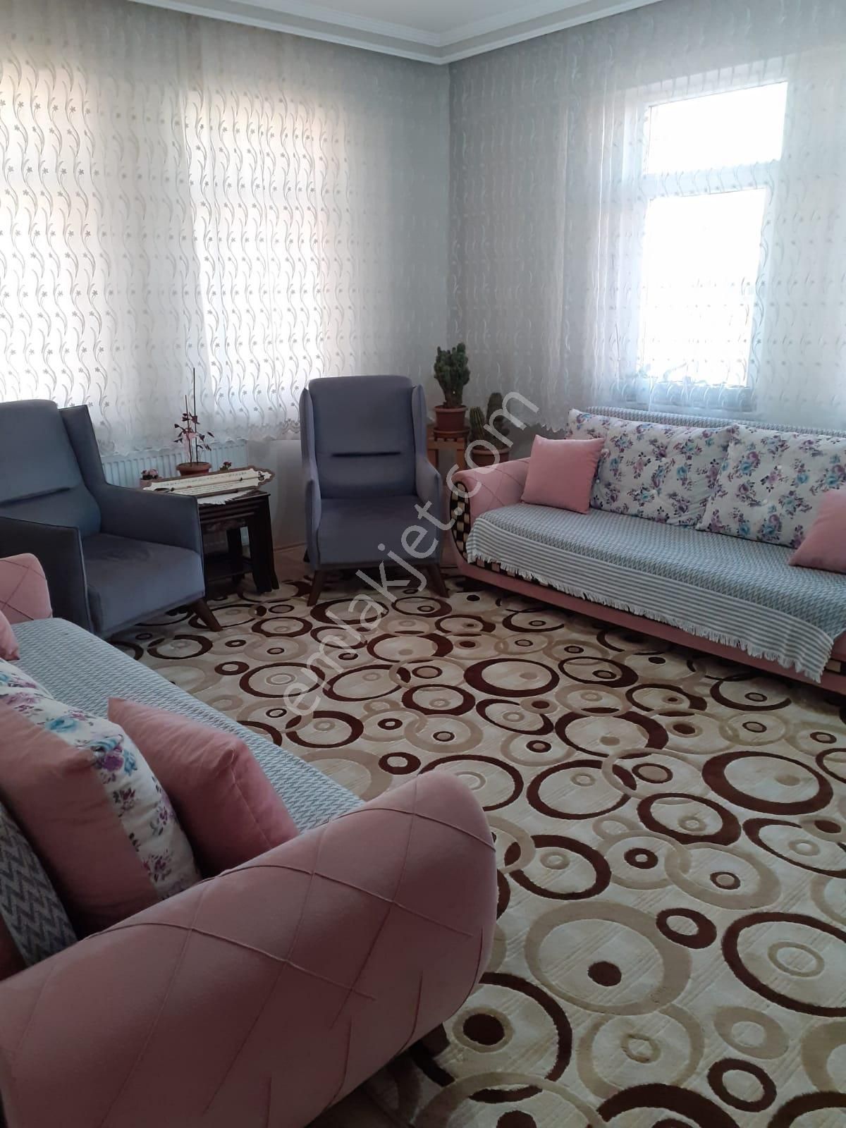 Karatay Akabe Mahallesinde 2+1 Satılık Daire Isınma Sistemi Kombili Doğalgaz Açık Otopark - Görsel 7