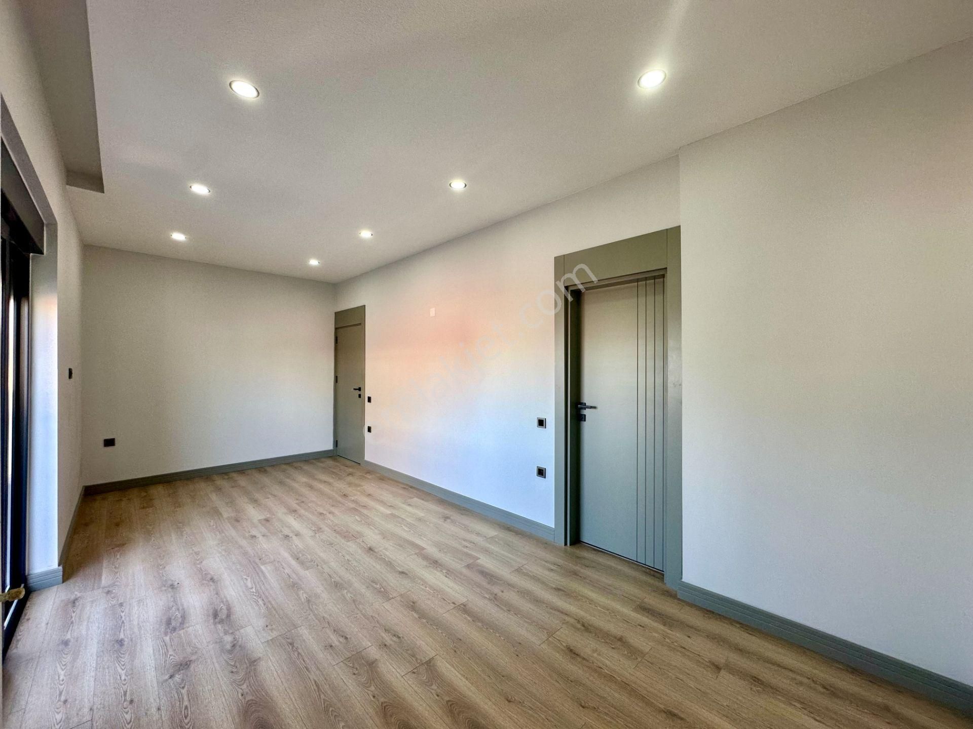 Sinan'da Ayrı Mutfaklı 3 Banyolu Kapalı Otoparklı 4+1 Dsıfır Dubleks - Görsel 33