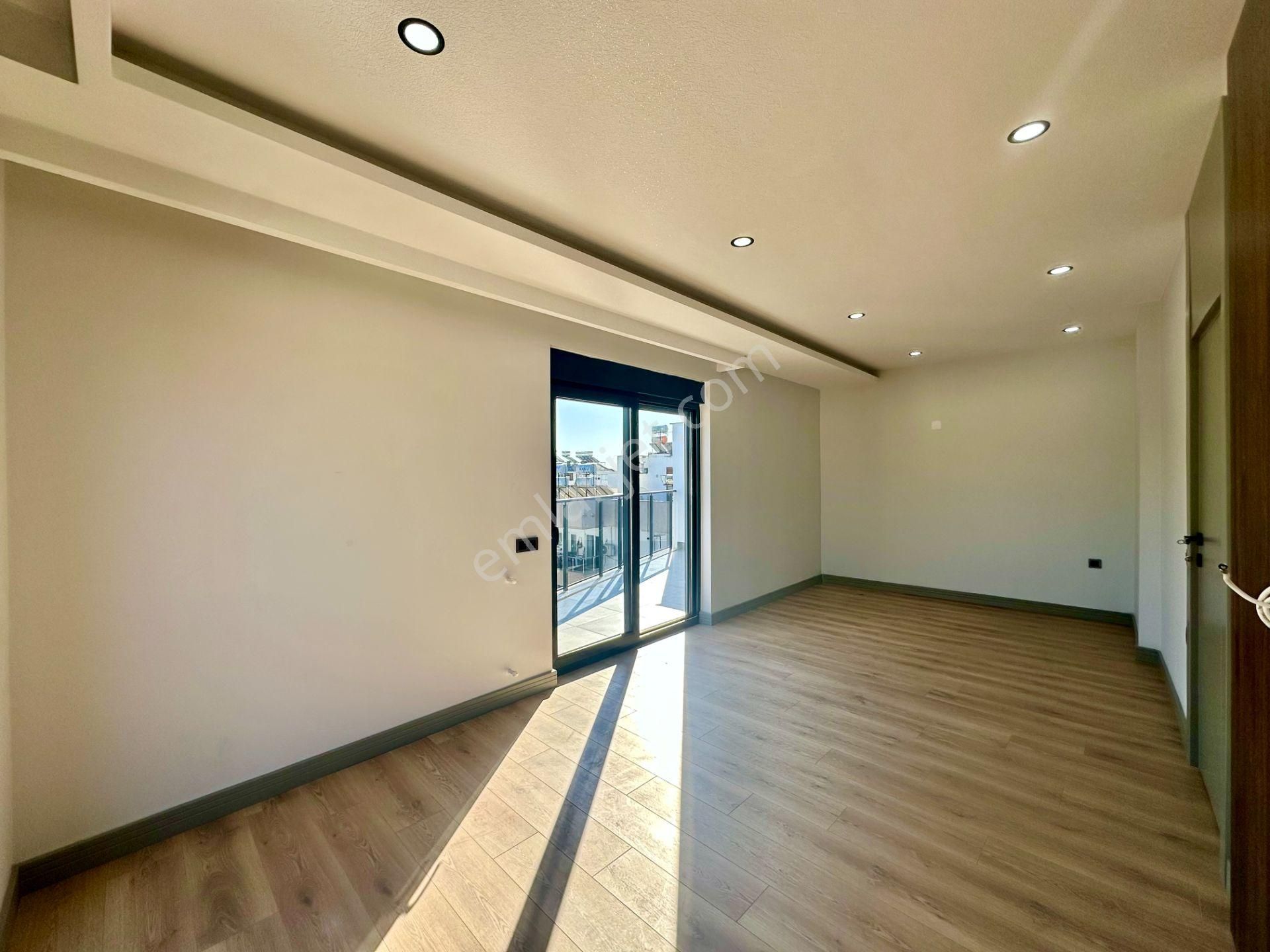 Sinan'da Ayrı Mutfaklı 3 Banyolu Kapalı Otoparklı 4+1 Dsıfır Dubleks - Görsel 22