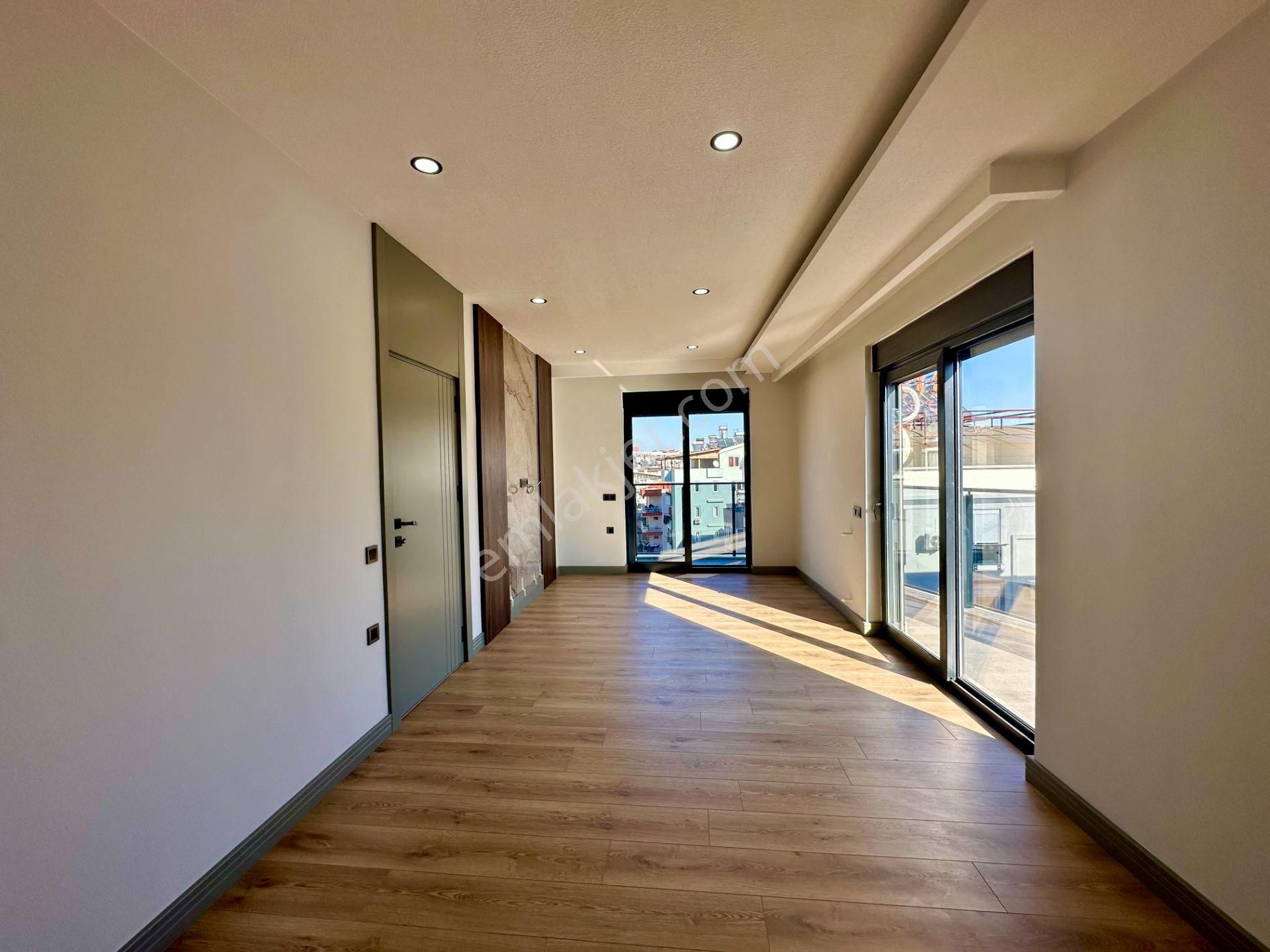 Sinan'da Ayrı Mutfaklı 3 Banyolu Kapalı Otoparklı 4+1 Dsıfır Dubleks - Görsel 23