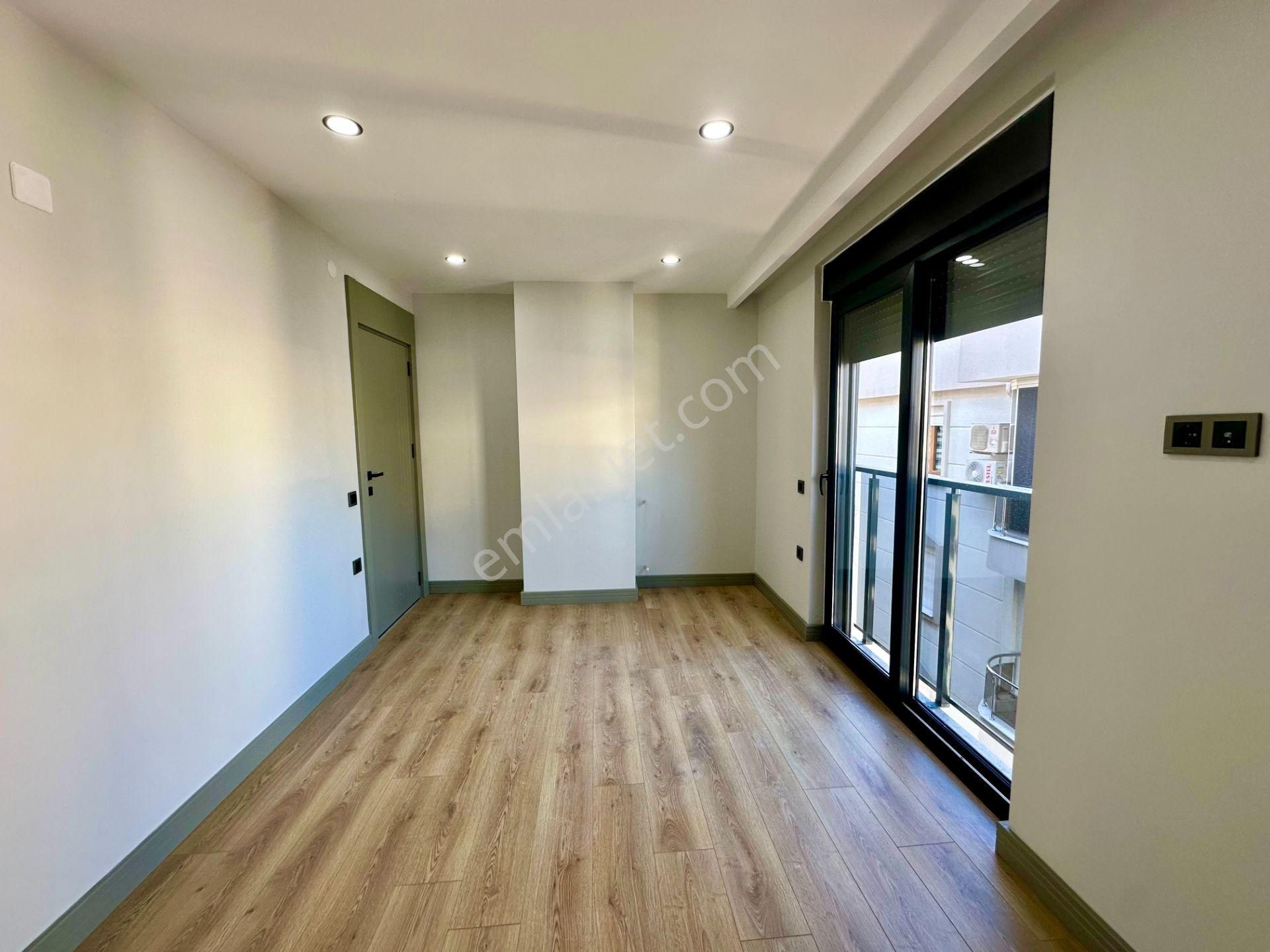 Sinan'da Ayrı Mutfaklı 3 Banyolu Kapalı Otoparklı 4+1 Dsıfır Dubleks - Görsel 14