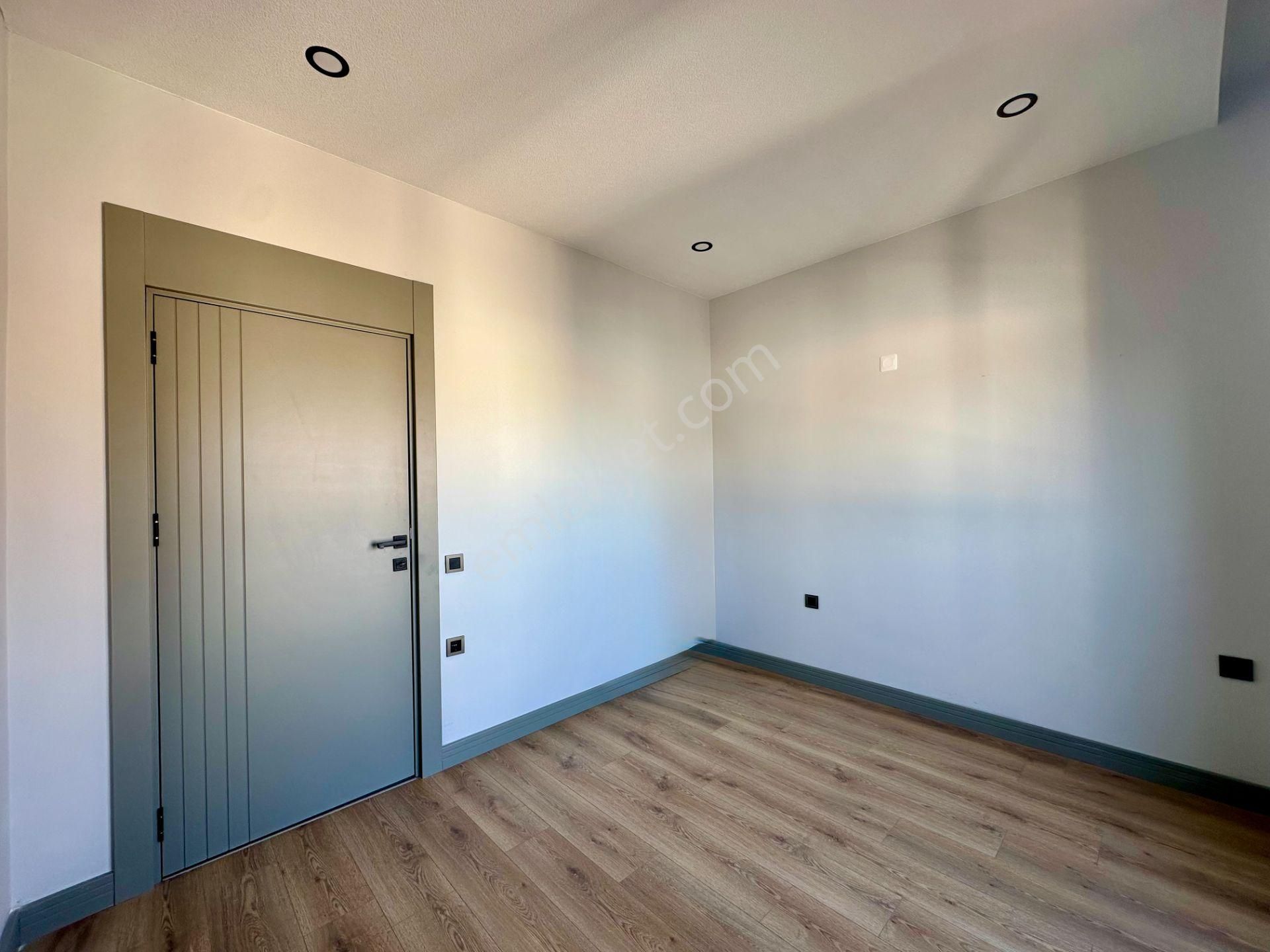 Sinan'da Ayrı Mutfaklı 3 Banyolu Kapalı Otoparklı 4+1 Dsıfır Dubleks - Görsel 28