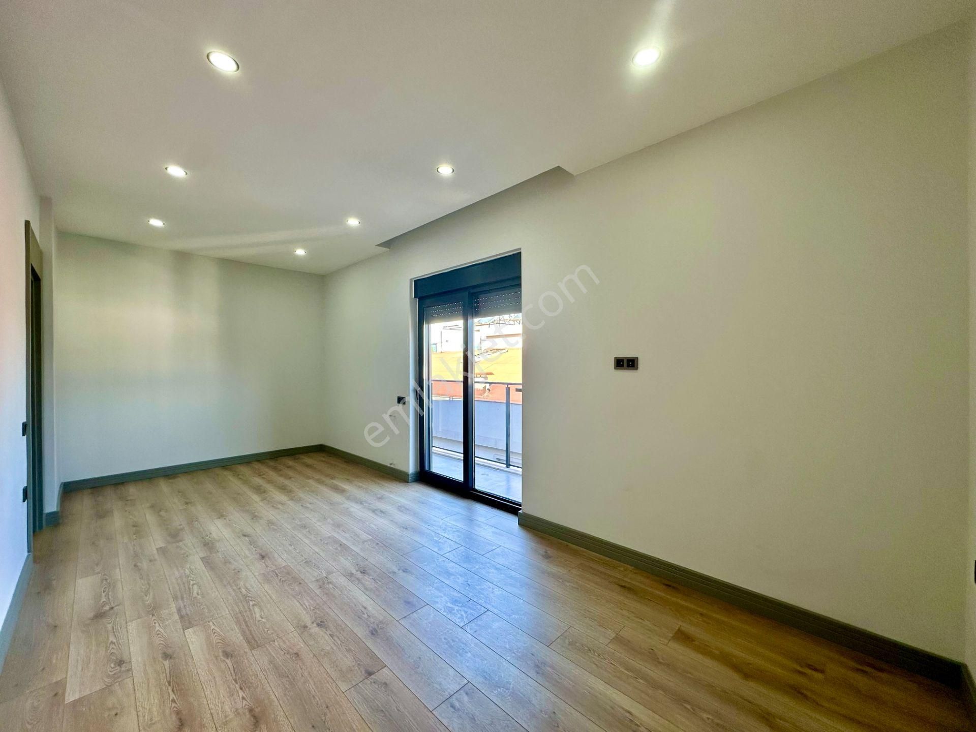 Sinan'da Ayrı Mutfaklı 3 Banyolu Kapalı Otoparklı 4+1 Dsıfır Dubleks - Görsel 31