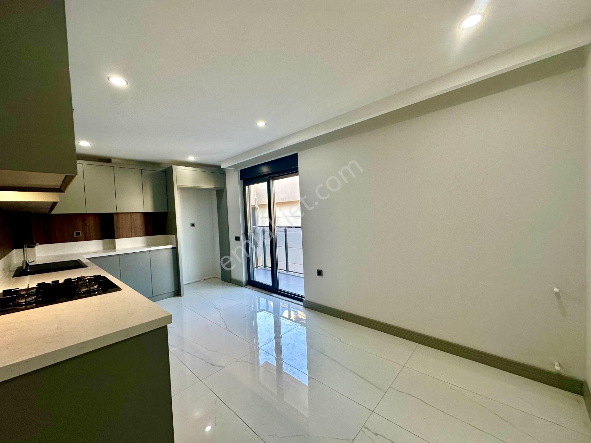 Sinan'da Ayrı Mutfaklı 3 Banyolu Kapalı Otoparklı 4+1 Dsıfır Dubleks - Görsel 5