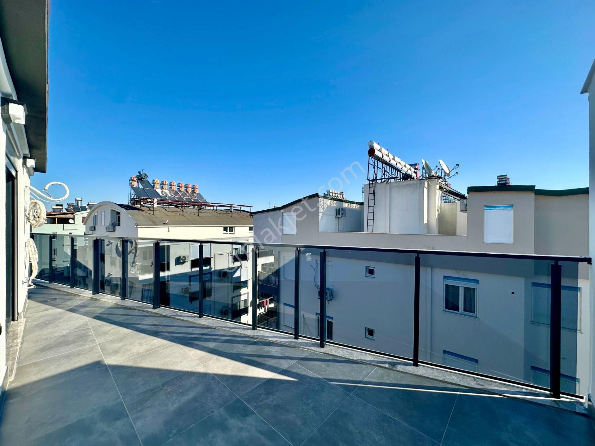 Sinan'da Ayrı Mutfaklı 3 Banyolu Kapalı Otoparklı 4+1 Dsıfır Dubleks - Görsel 25