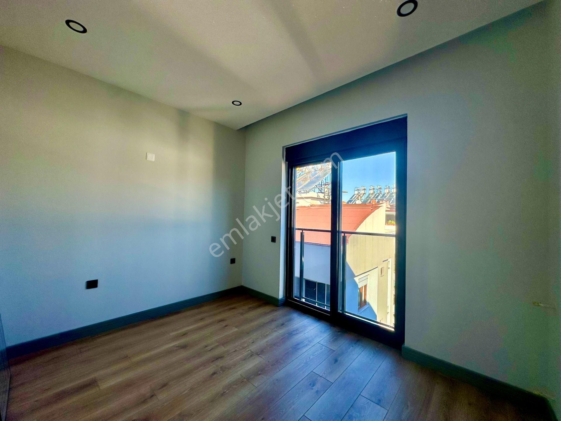 Sinan'da Ayrı Mutfaklı 3 Banyolu Kapalı Otoparklı 4+1 Dsıfır Dubleks - Görsel 27