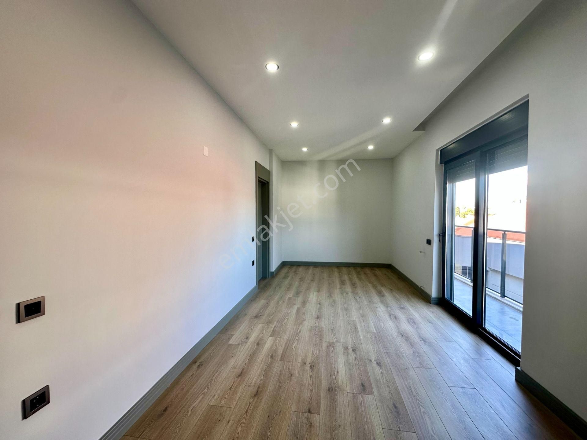 Sinan'da Ayrı Mutfaklı 3 Banyolu Kapalı Otoparklı 4+1 Dsıfır Dubleks - Görsel 34