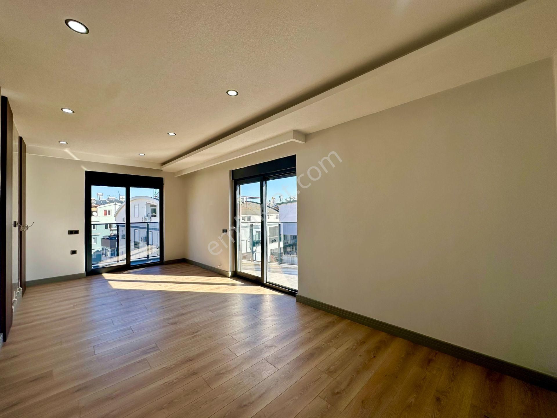 Sinan'da Ayrı Mutfaklı 3 Banyolu Kapalı Otoparklı 4+1 Dsıfır Dubleks - Görsel 19