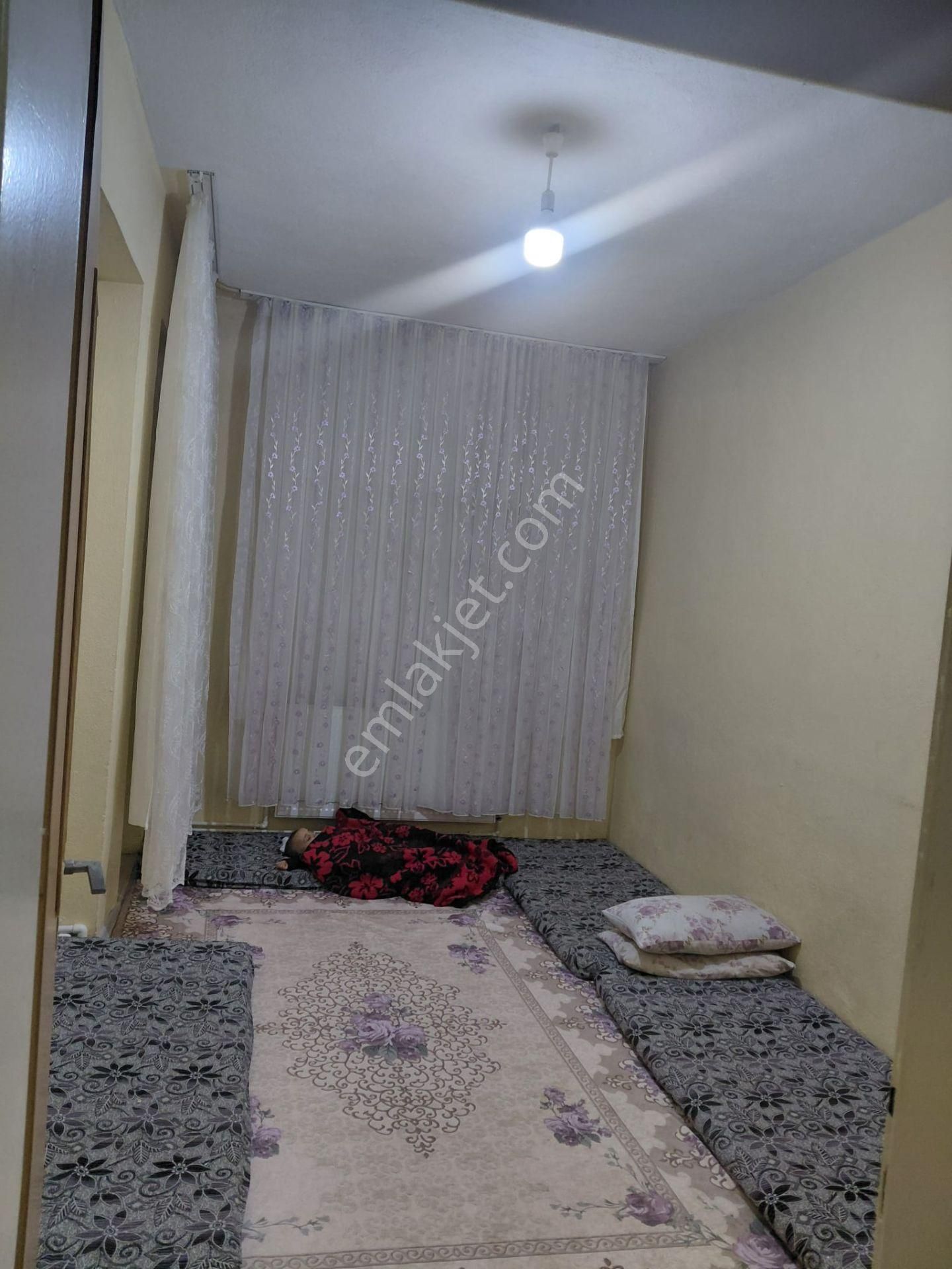 Bosna Hersekte 3+1 Cade Üzeri Satılık Daire - Görsel 15