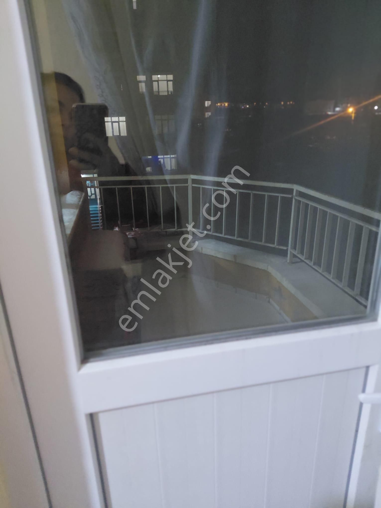 Bosna Hersekte 3+1 Cade Üzeri Satılık Daire - Görsel 12