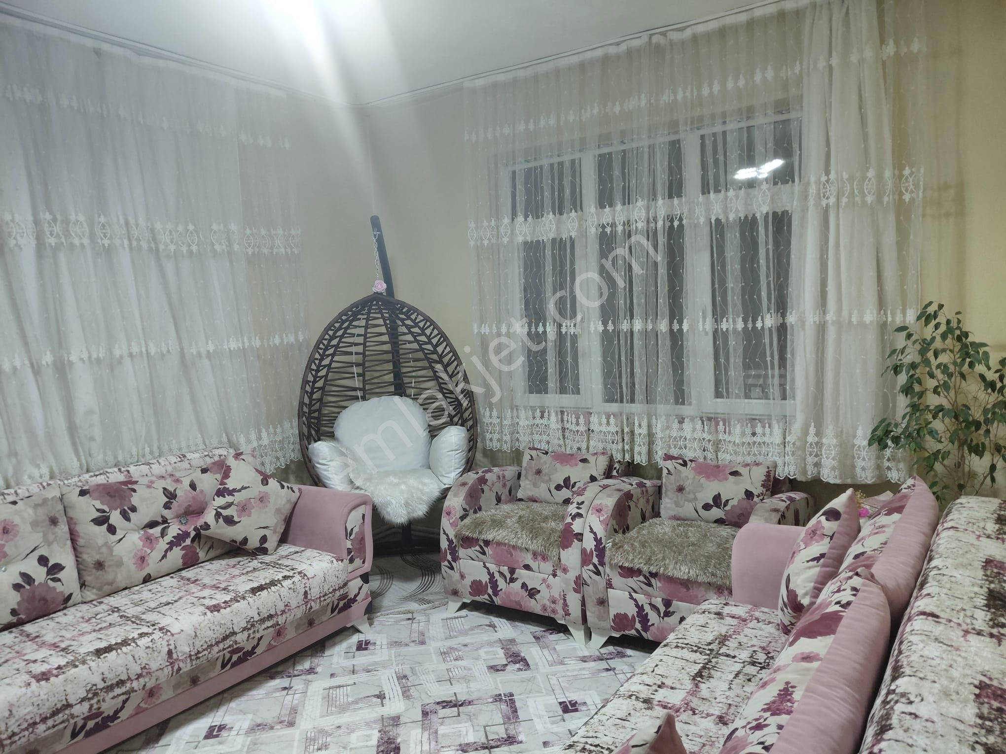 Bosna Hersekte 3+1 Cade Üzeri Satılık Daire - Görsel 14