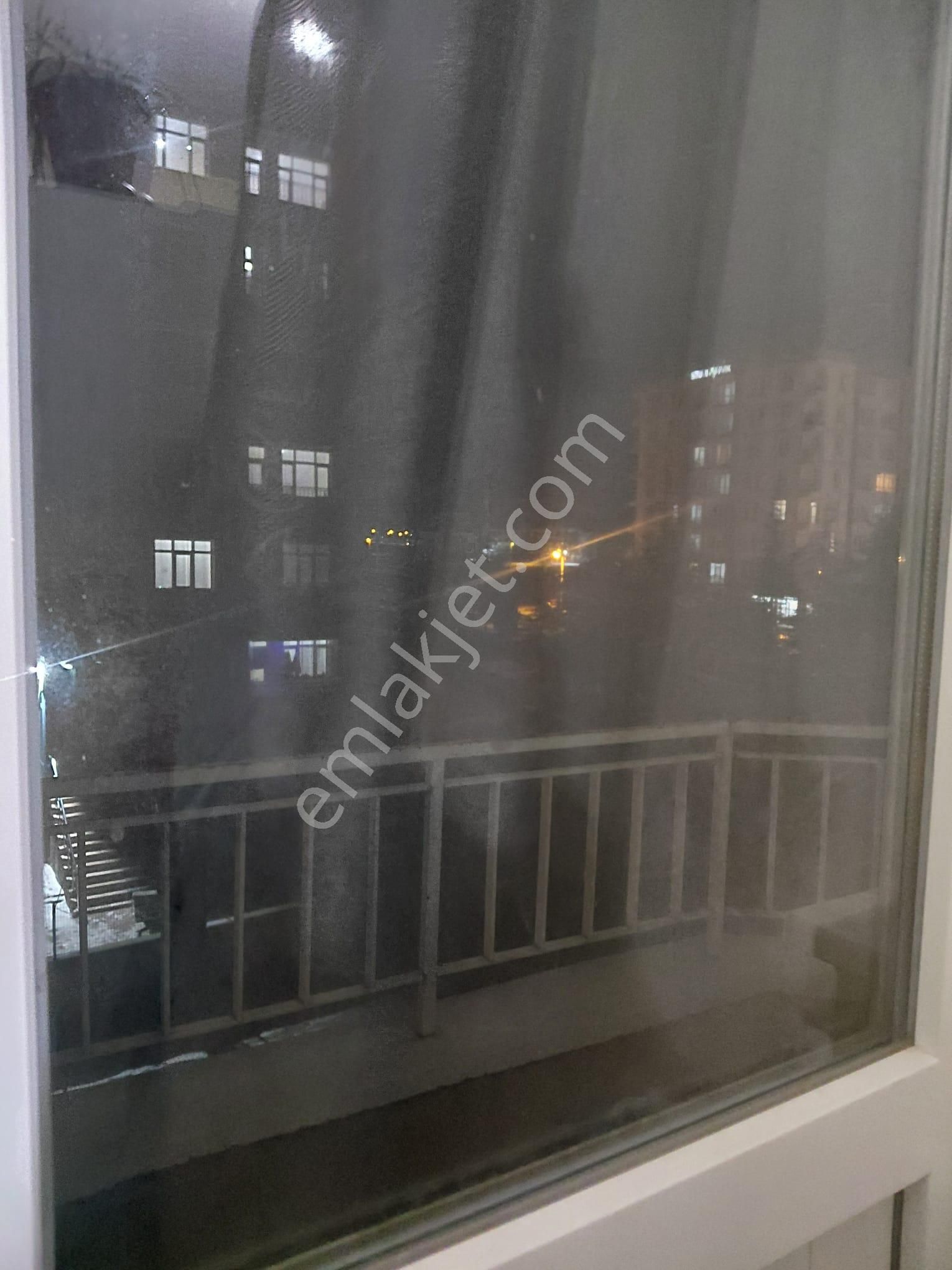 Bosna Hersekte 3+1 Cade Üzeri Satılık Daire - Görsel 10