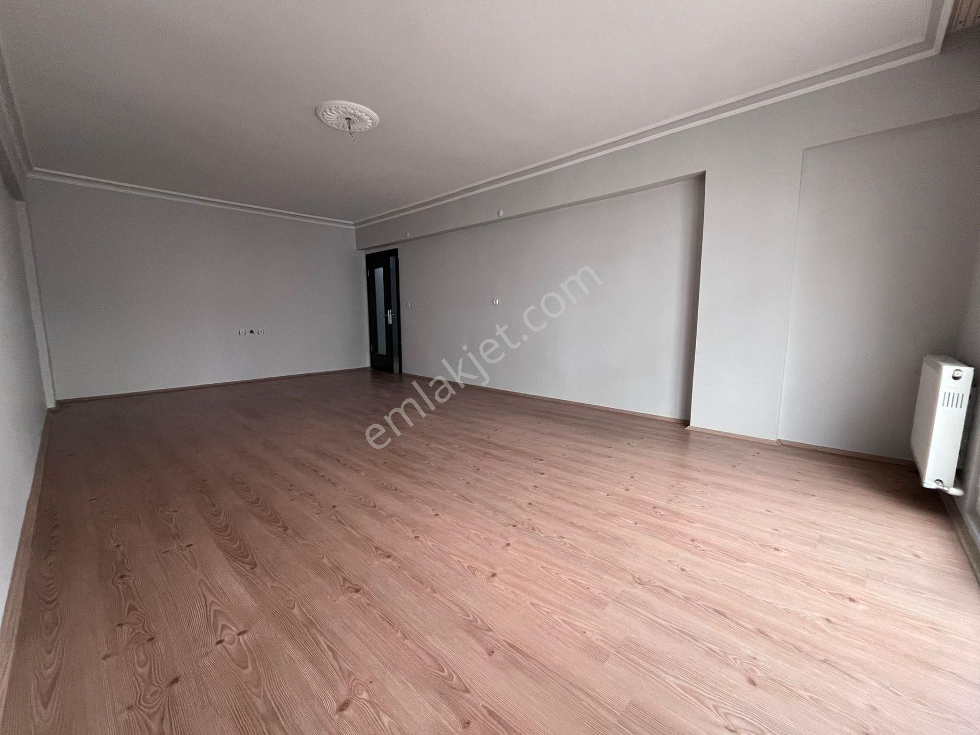 Sincan Mareşal Ç. Mah'de 140m² Asansörlü 1.ara Kat E.banyolu 12 Yıllık Satılık Daire - Görsel 25