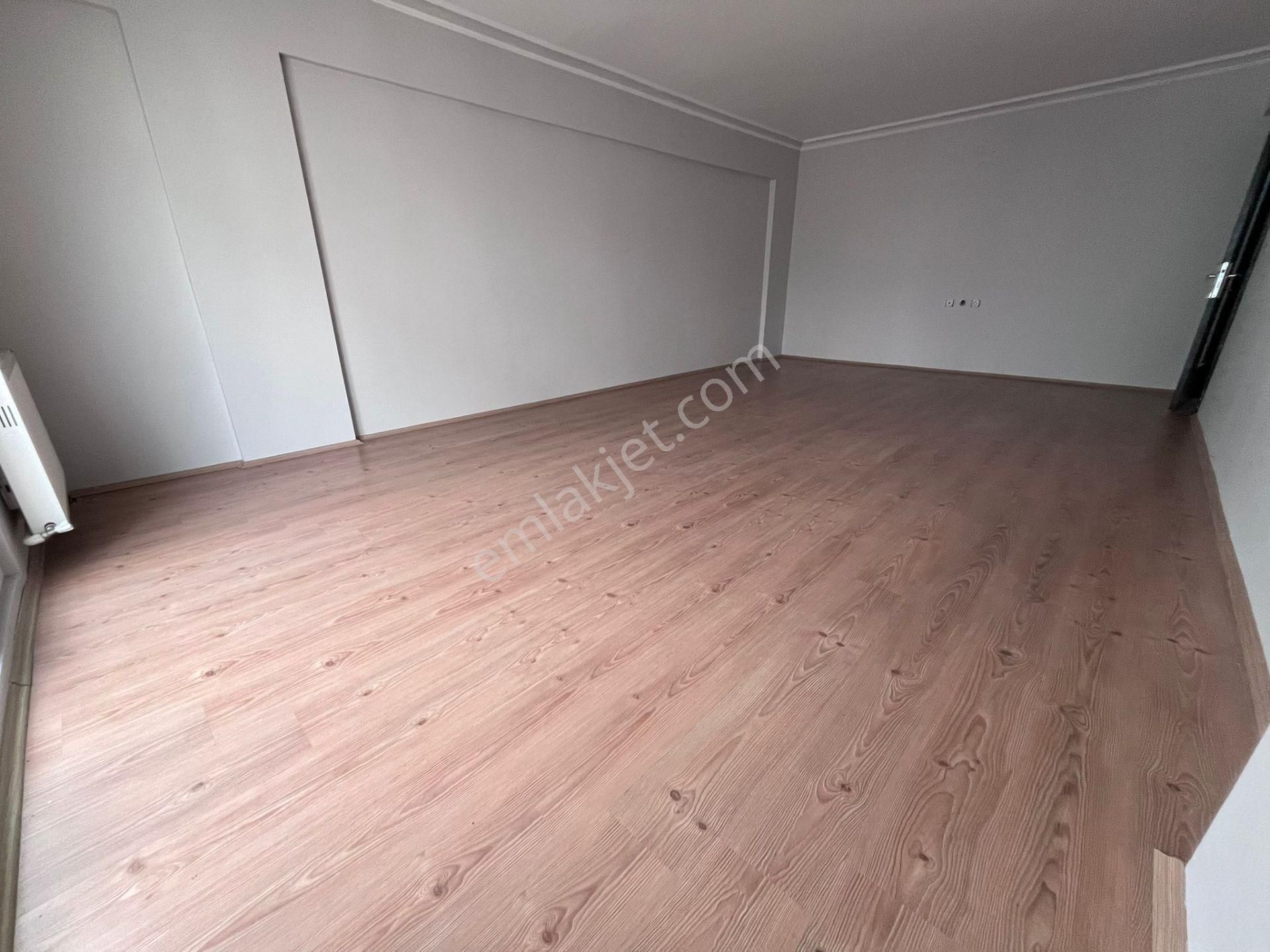 Sincan Mareşal Ç. Mah'de 140m² Asansörlü 1.ara Kat E.banyolu 12 Yıllık Satılık Daire - Görsel 14