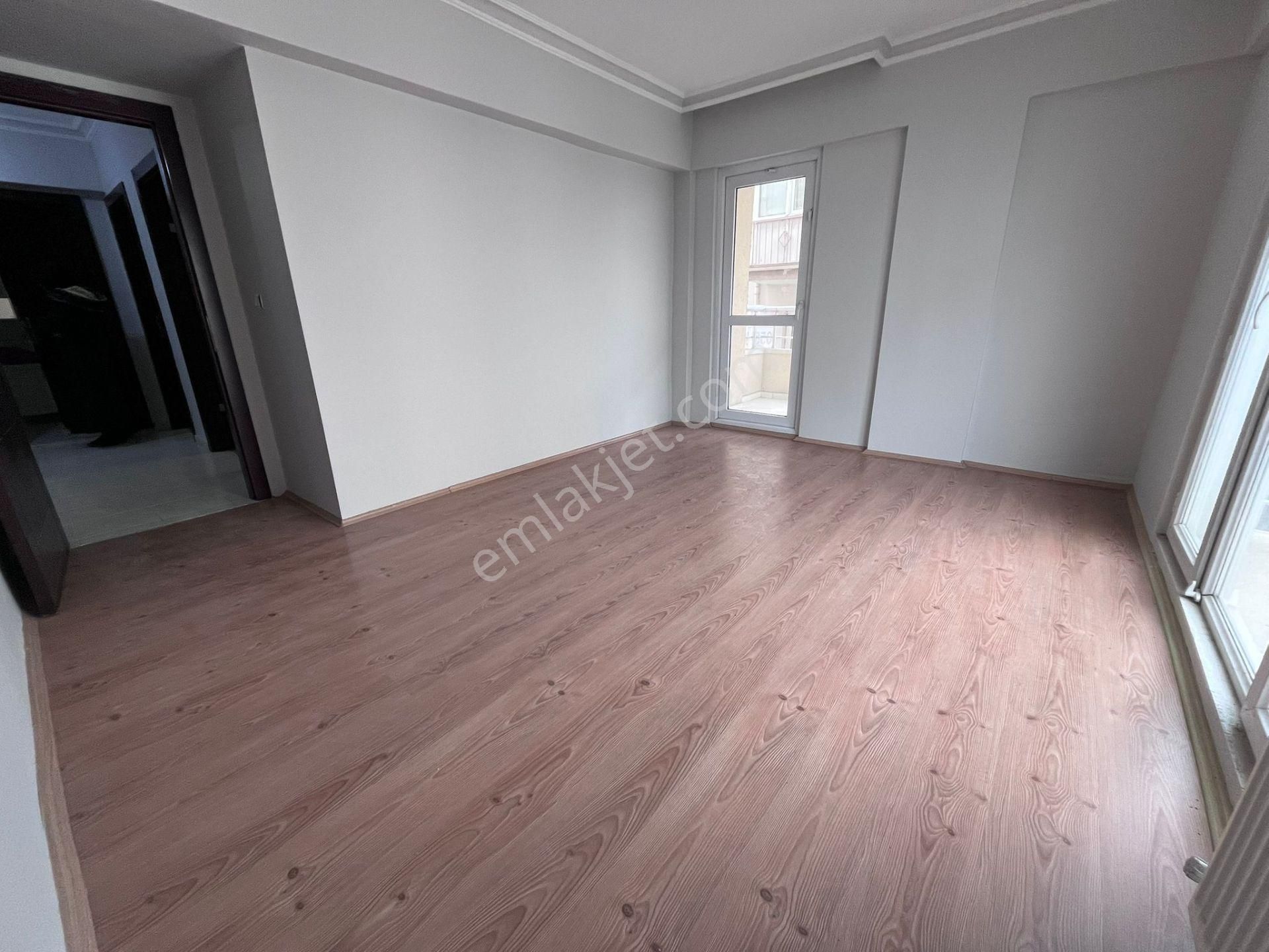 Sincan Mareşal Ç. Mah'de 140m² Asansörlü 1.ara Kat E.banyolu 12 Yıllık Satılık Daire - Görsel 35