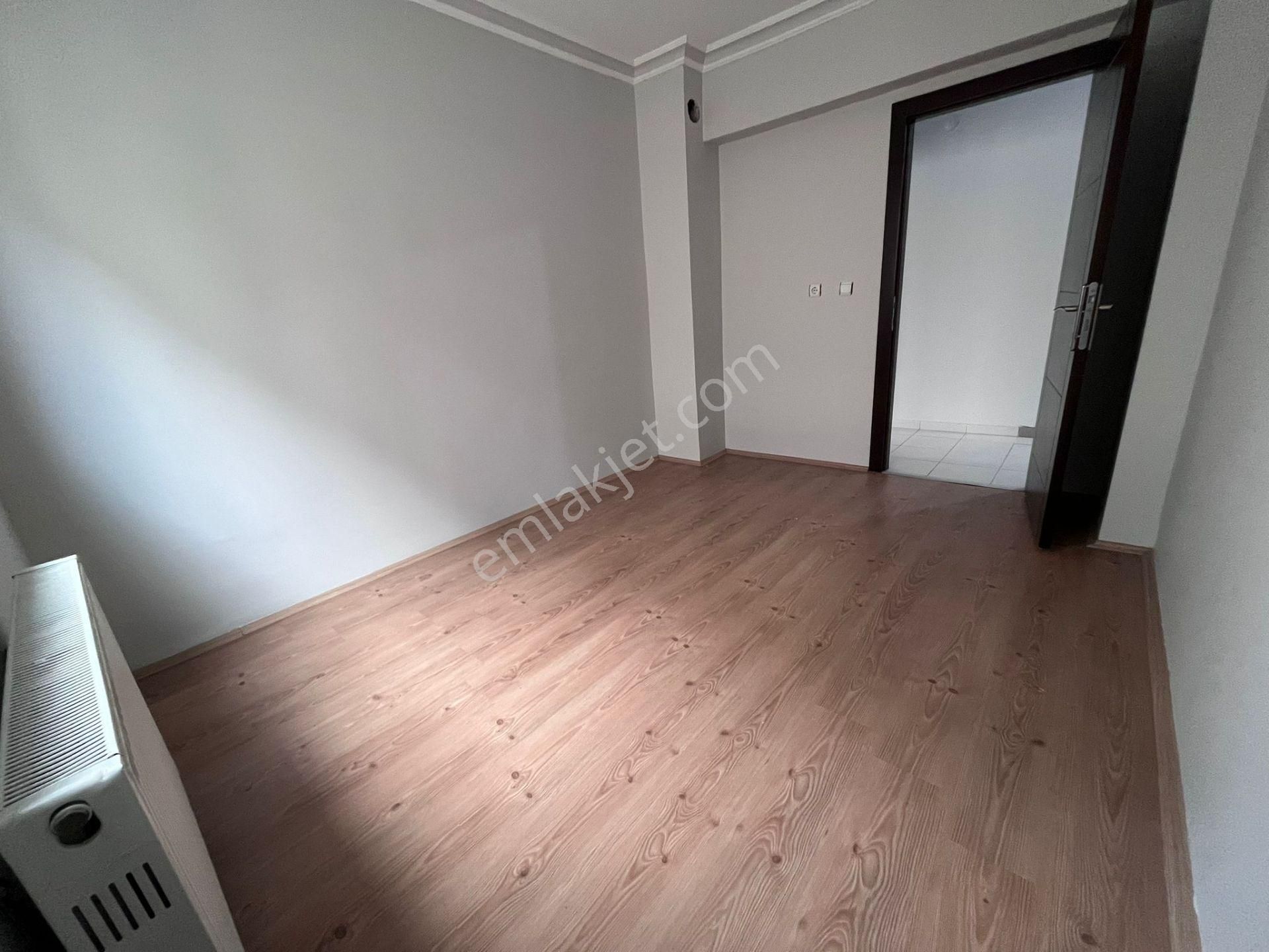 Sincan Mareşal Ç. Mah'de 140m² Asansörlü 1.ara Kat E.banyolu 12 Yıllık Satılık Daire - Görsel 12
