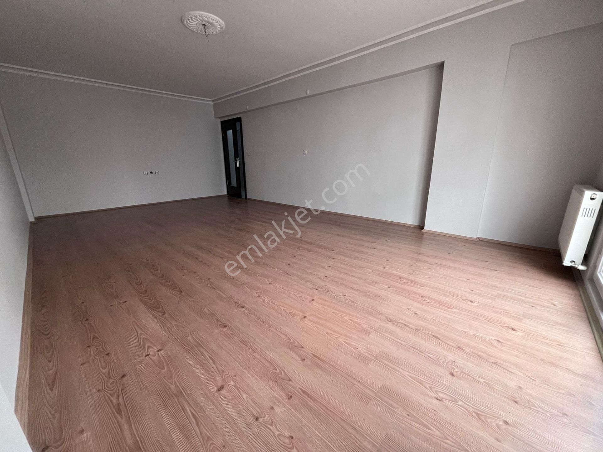 Sincan Mareşal Ç. Mah'de 140m² Asansörlü 1.ara Kat E.banyolu 12 Yıllık Satılık Daire - Görsel 21