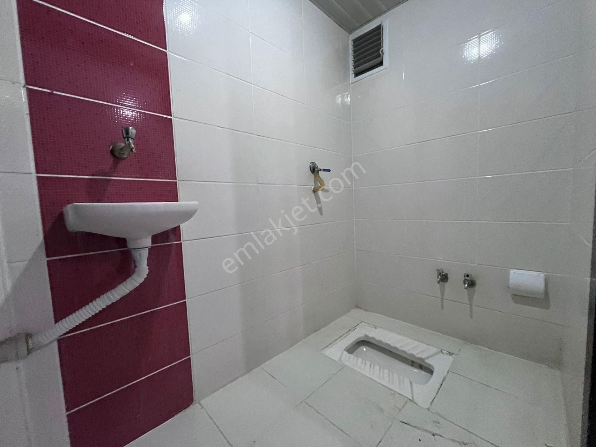 Sincan Mareşal Ç. Mah'de 140m² Asansörlü 1.ara Kat E.banyolu 12 Yıllık Satılık Daire - Görsel 15