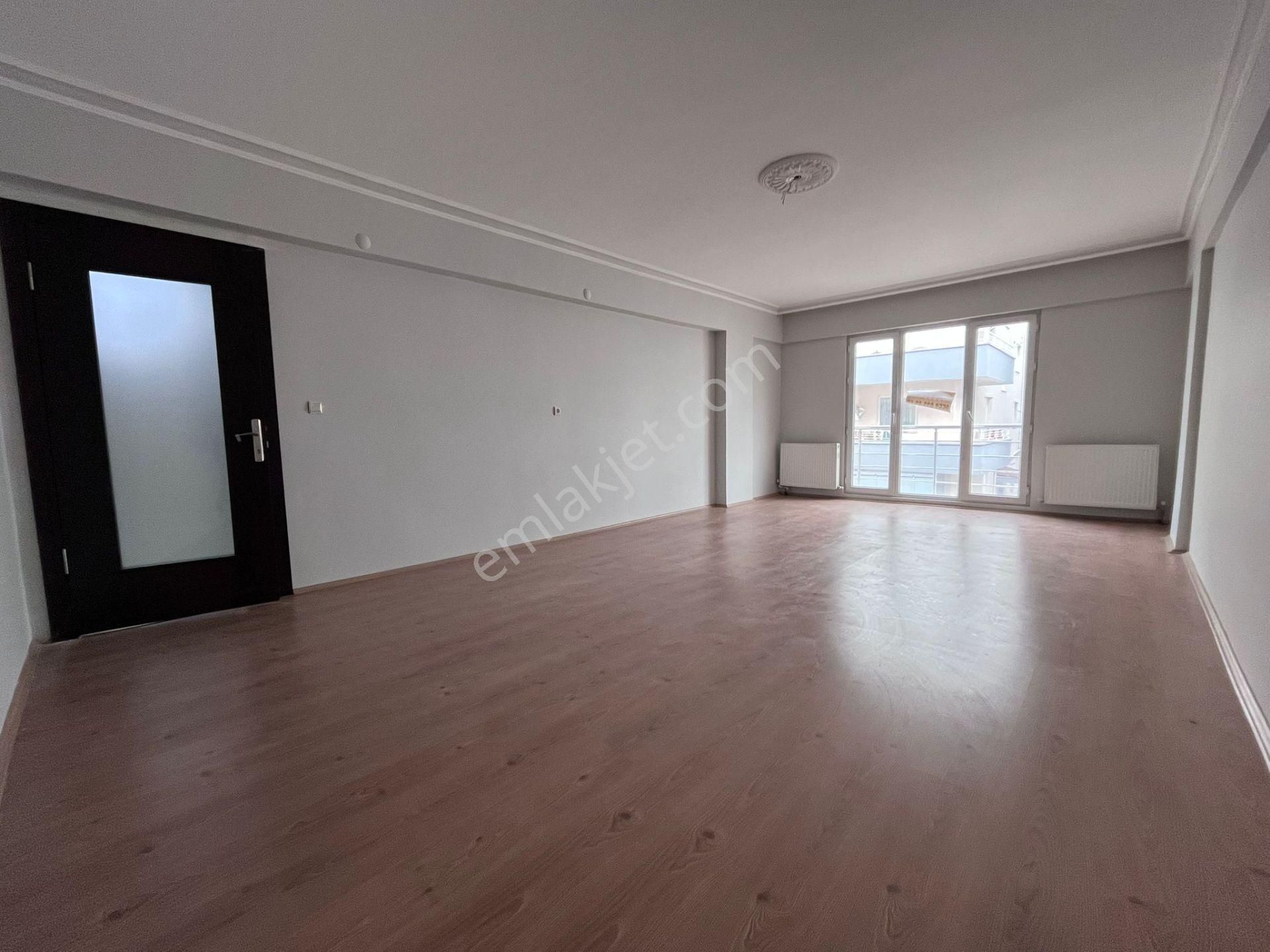 Sincan Mareşal Ç. Mah'de 140m² Asansörlü 1.ara Kat E.banyolu 12 Yıllık Satılık Daire - Görsel 17