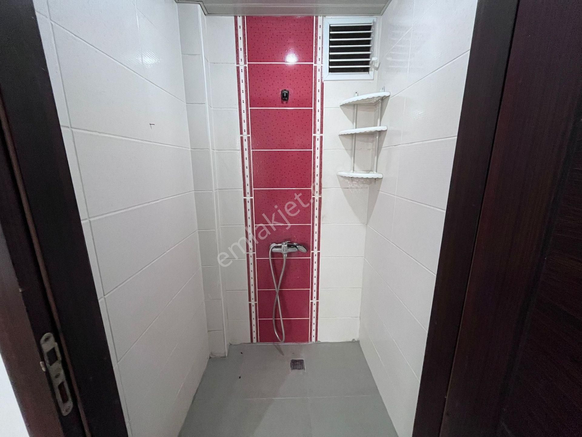 Sincan Mareşal Ç. Mah'de 140m² Asansörlü 1.ara Kat E.banyolu 12 Yıllık Satılık Daire - Görsel 10