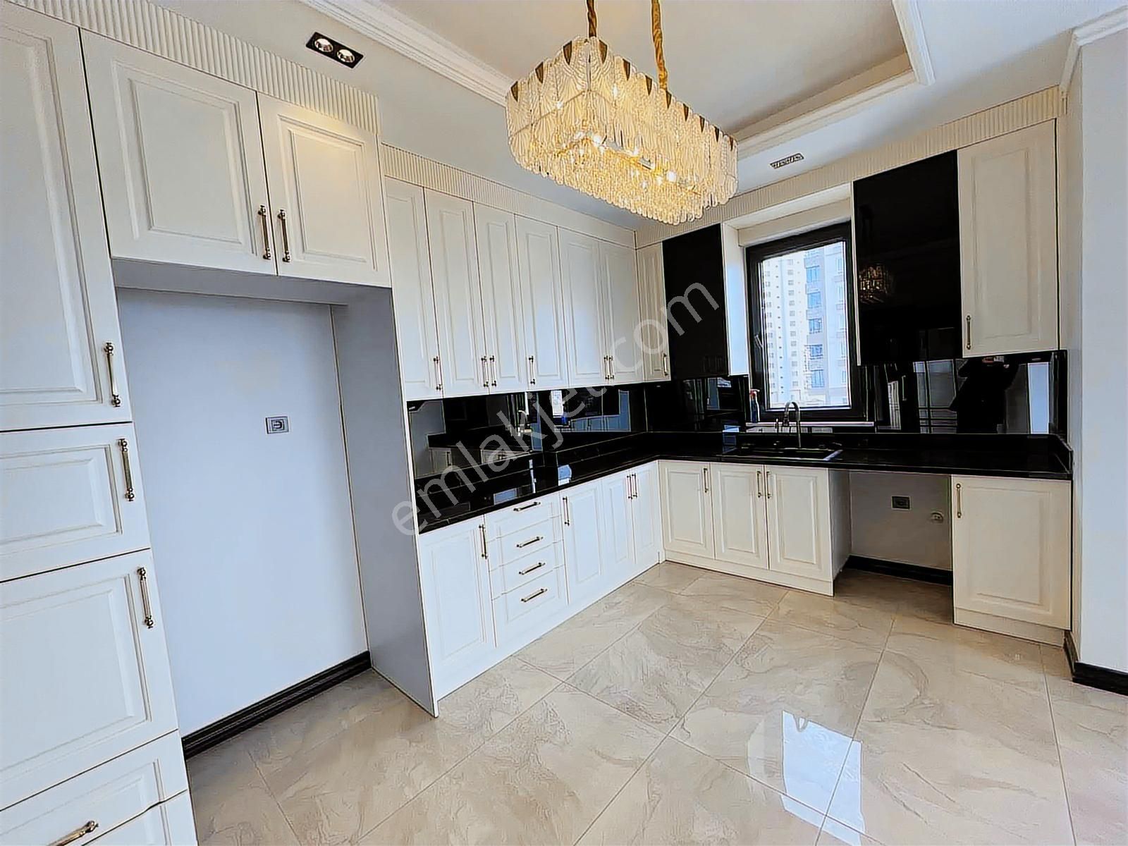 Akkent'te 4+1 Konseptli Ultra Lüx Sıfır Daire - Görsel 3